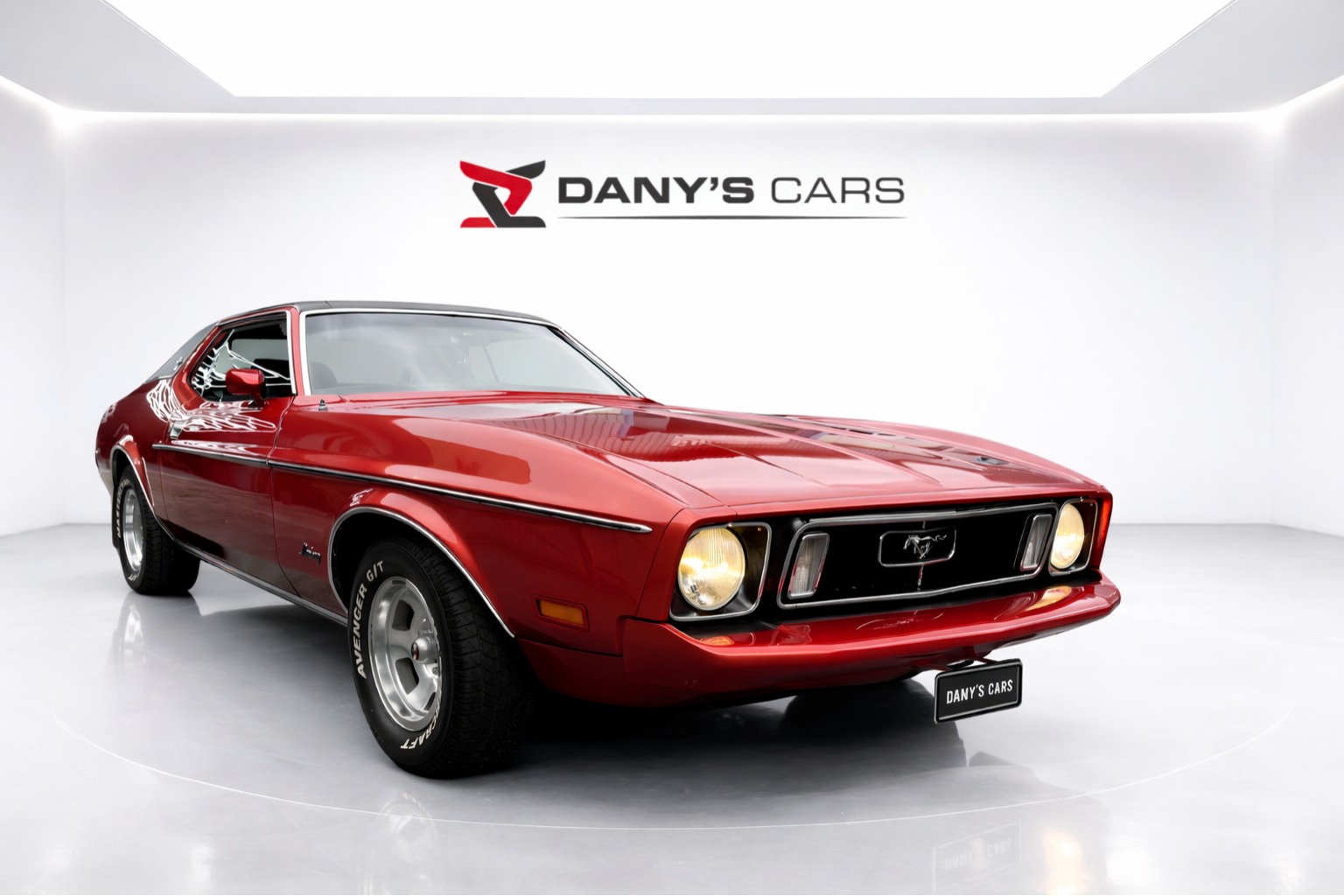FORD Mustang 5.0 V8 Grandé-showroom-element-2