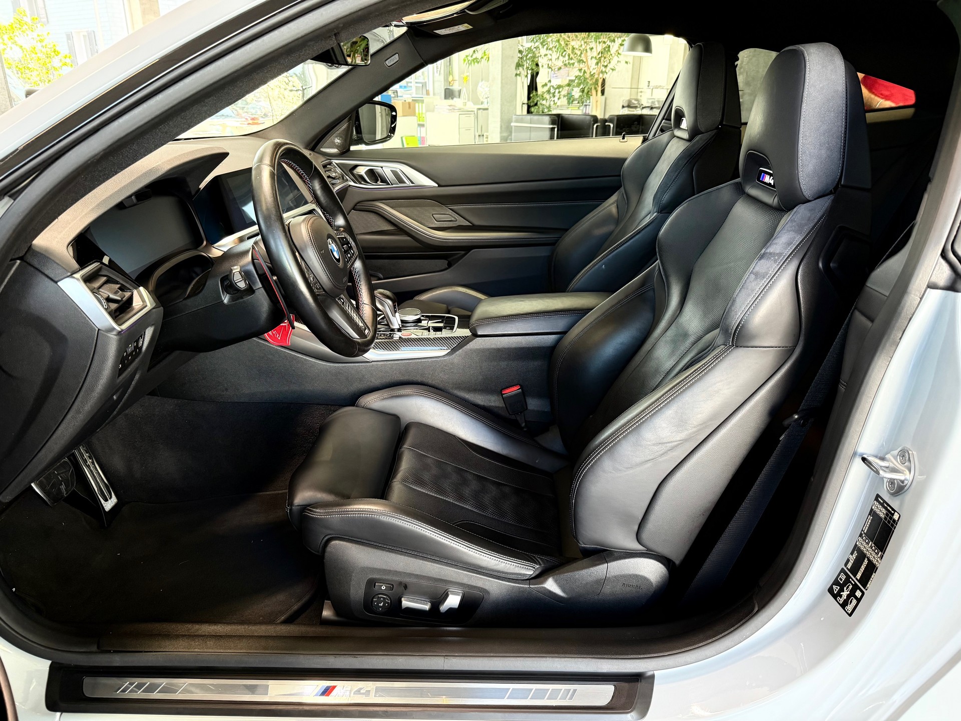 BMW M4 Coupé Competition xDrive-image-9