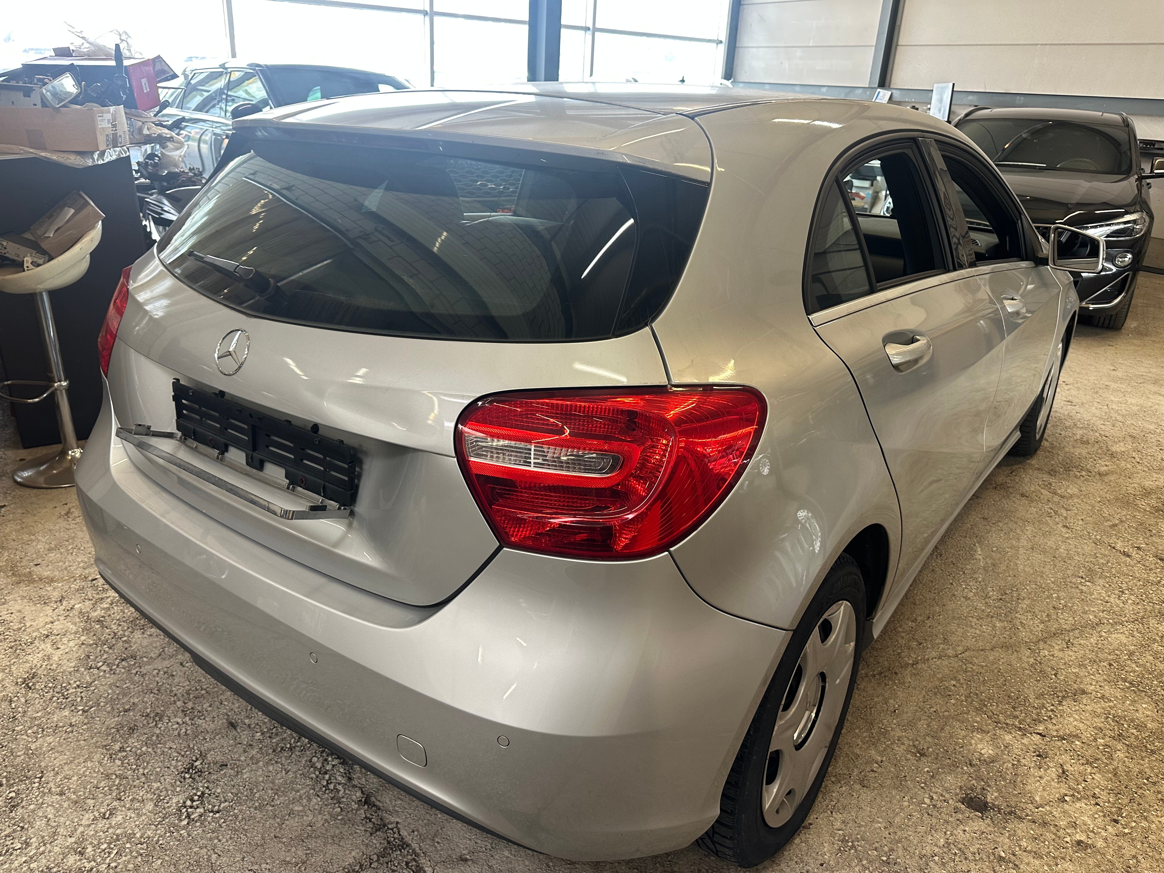 MERCEDES-BENZ A 180 Style — slika 5