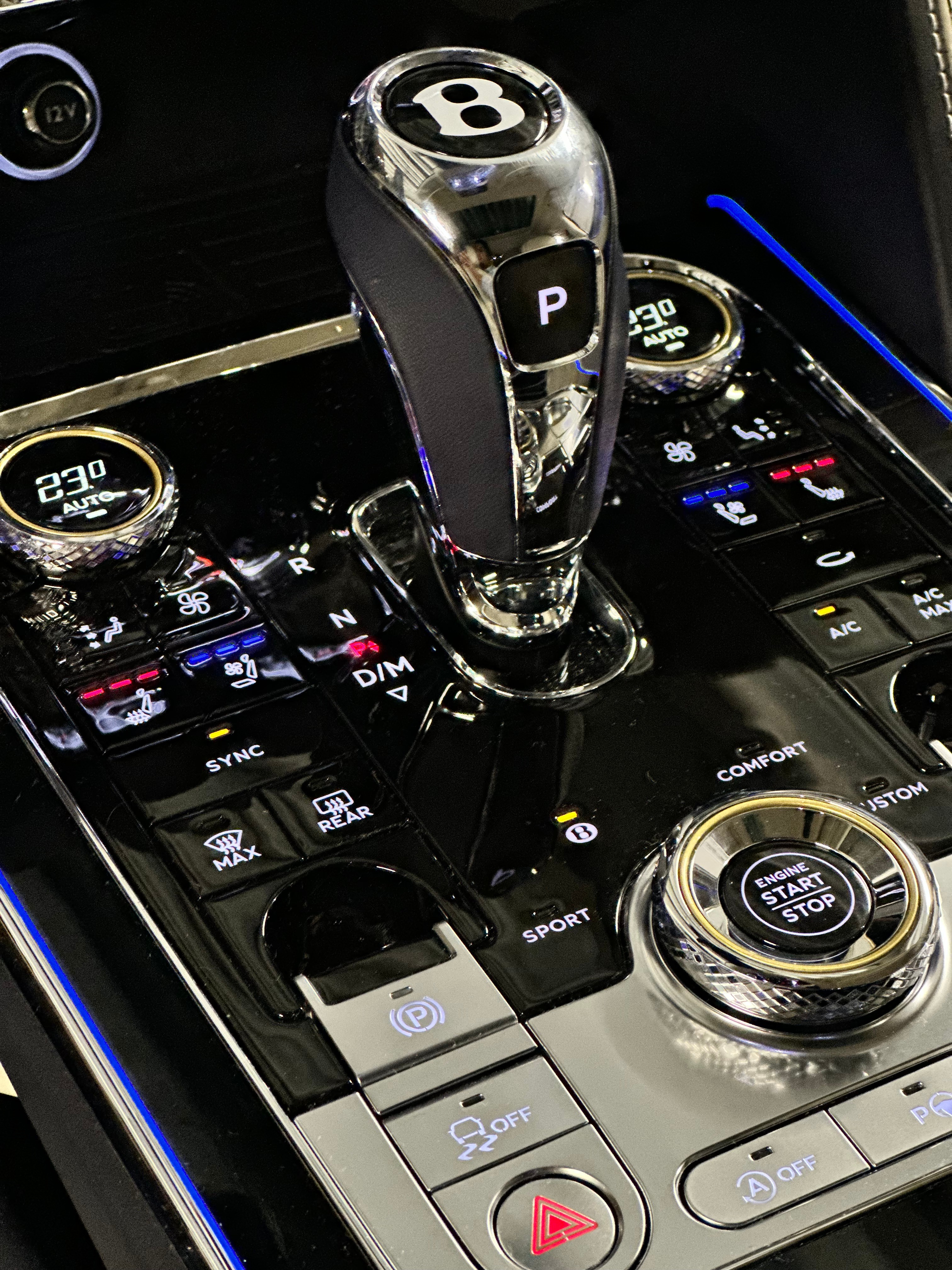 Image BENTLEY FLYING-SPUR Flying Spur W12 6.0