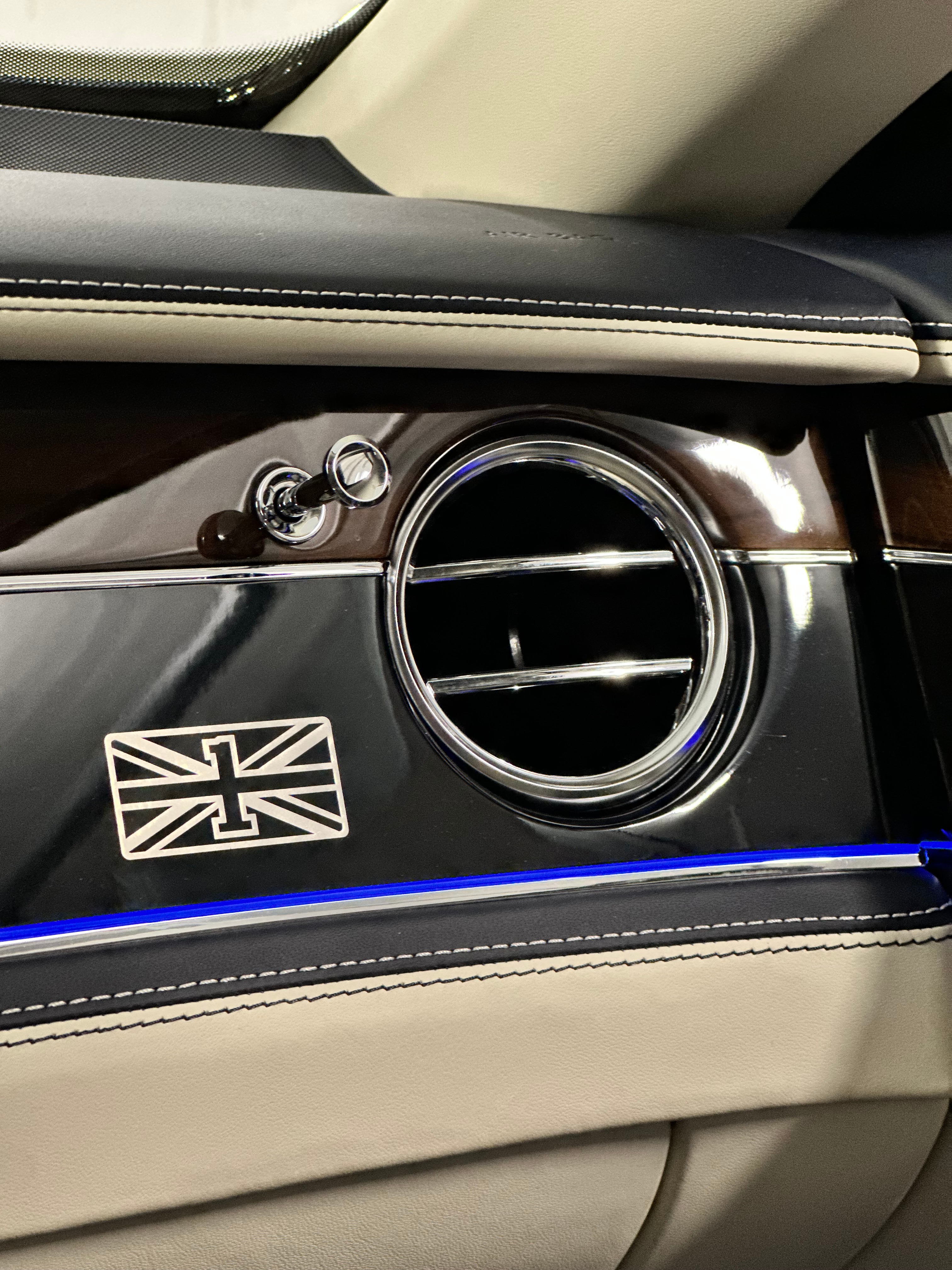 Image BENTLEY FLYING-SPUR Flying Spur W12 6.0