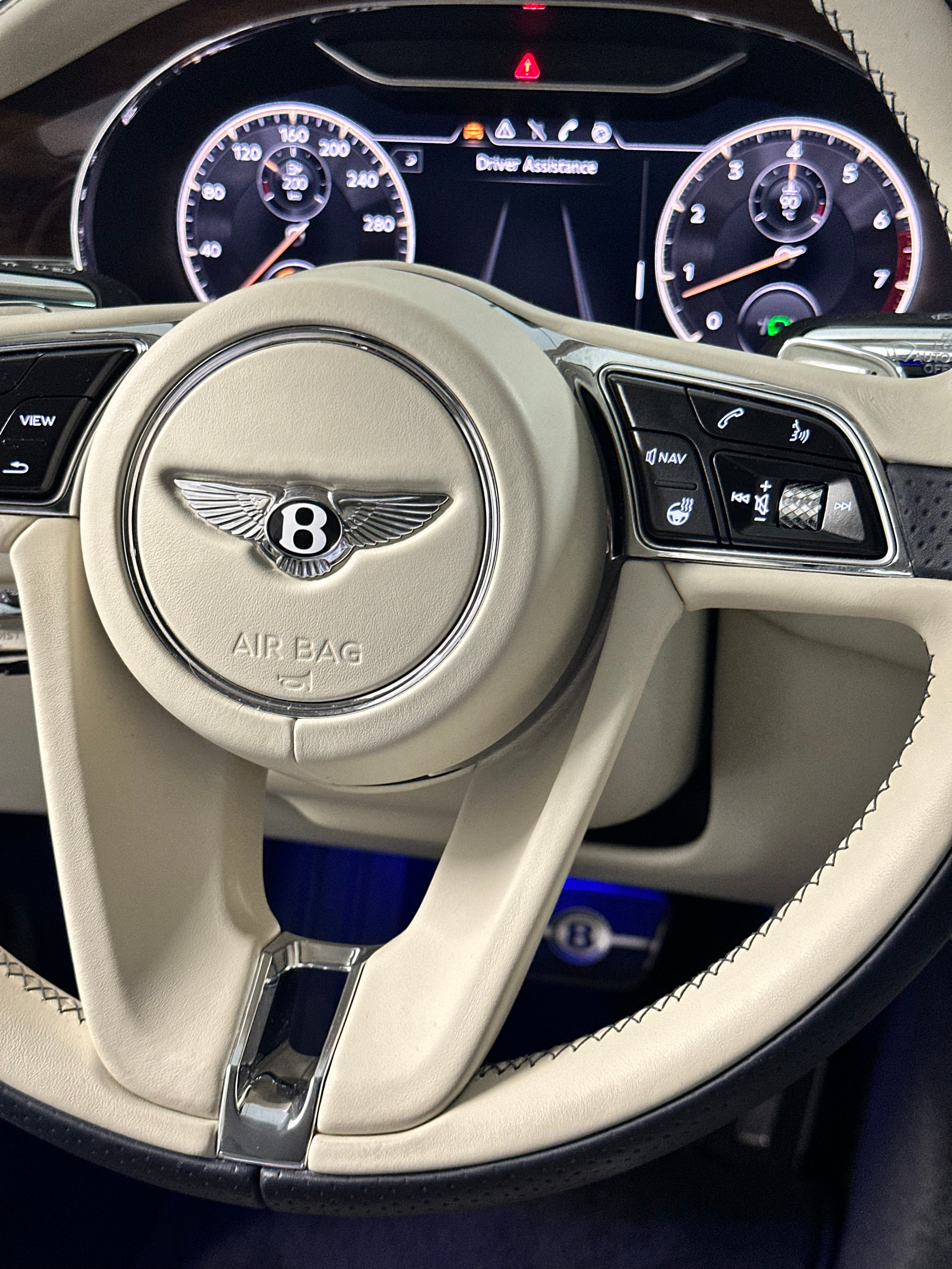 Image BENTLEY FLYING-SPUR Flying Spur W12 6.0