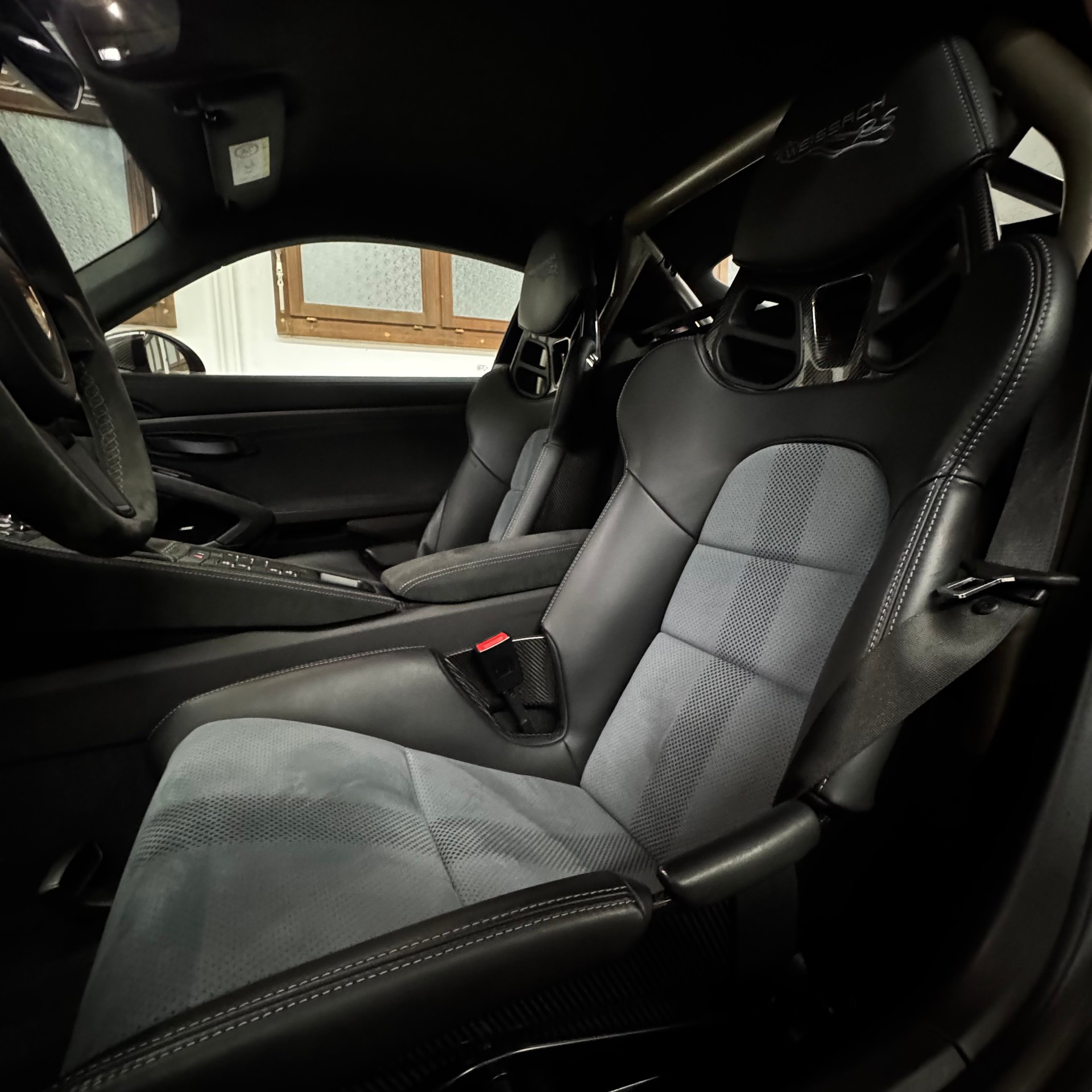 PORSCHE 718 Cayman GT4 RS PDK-image-12