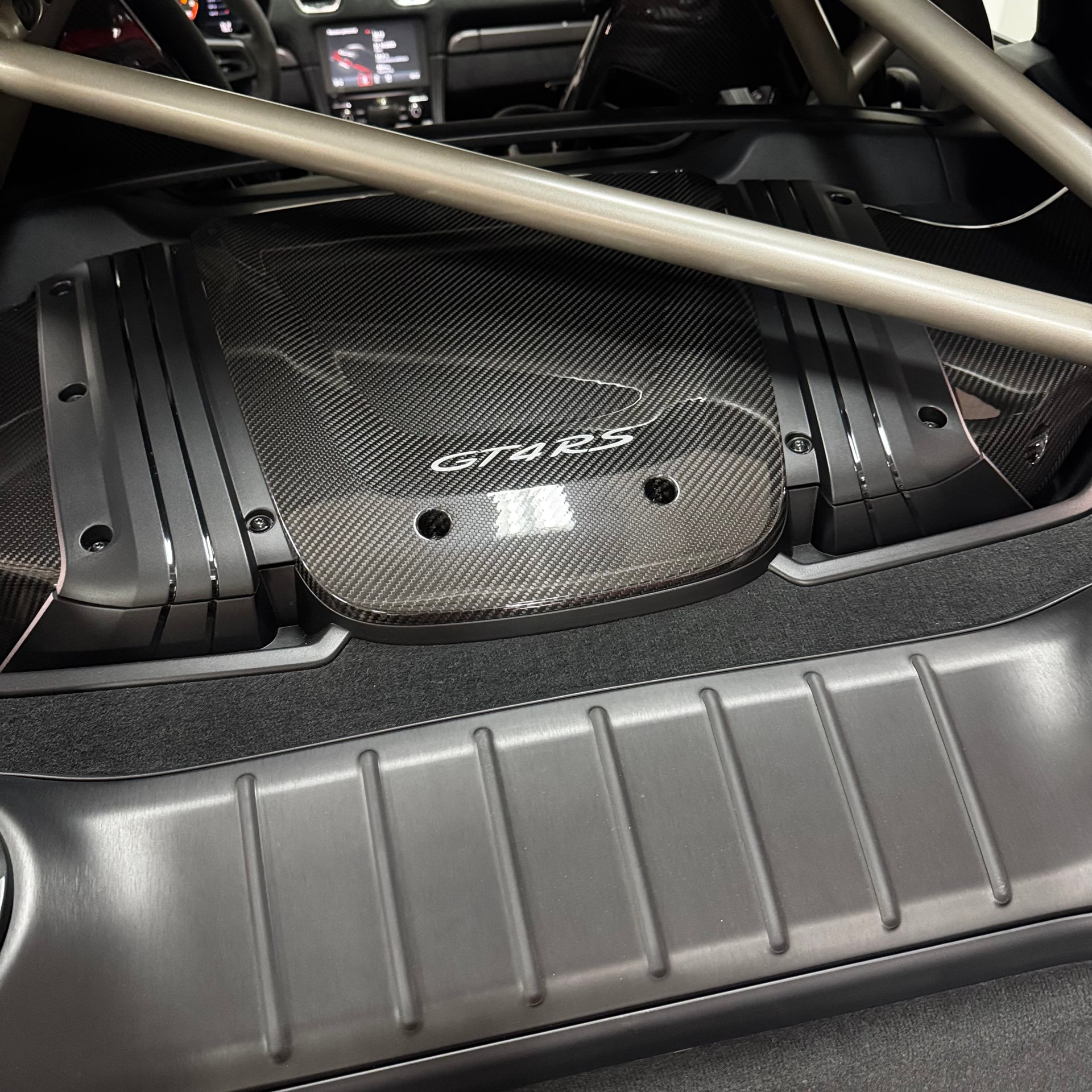 PORSCHE 718 Cayman GT4 RS PDK-image-11