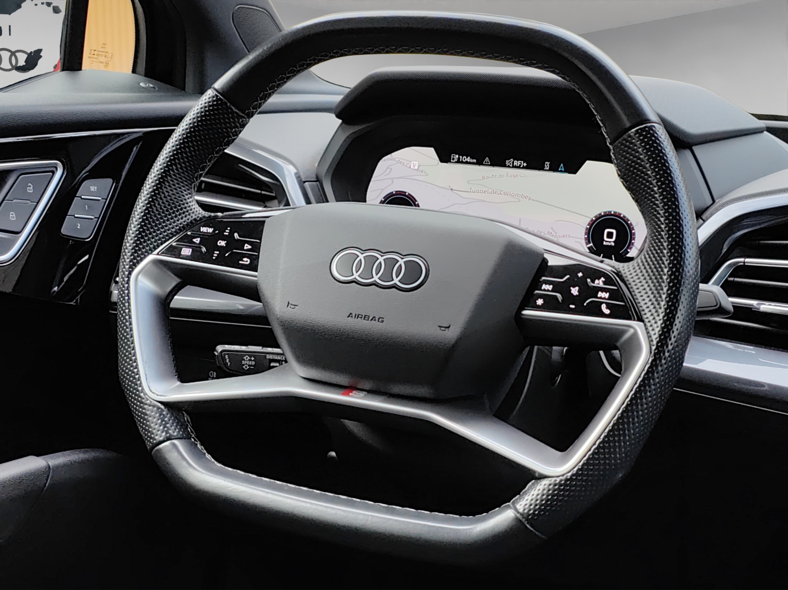 AUDI Q4 e-tron 50 quattro-image-11