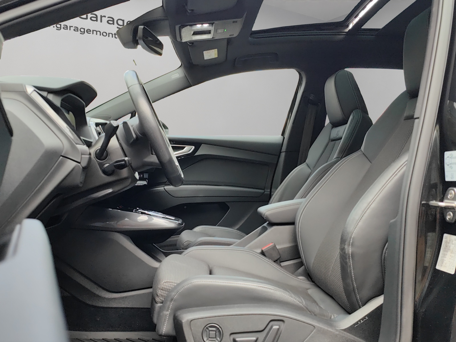 AUDI Q4 e-tron 50 quattro-image-8
