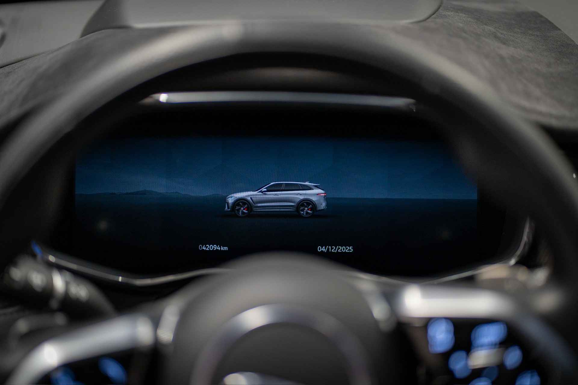 JAGUAR F-Pace 5.0 V8 SVR P550 AWD 5 Jahre Werksgarantie ab 1. Inv. oder 150'000km-image-14
