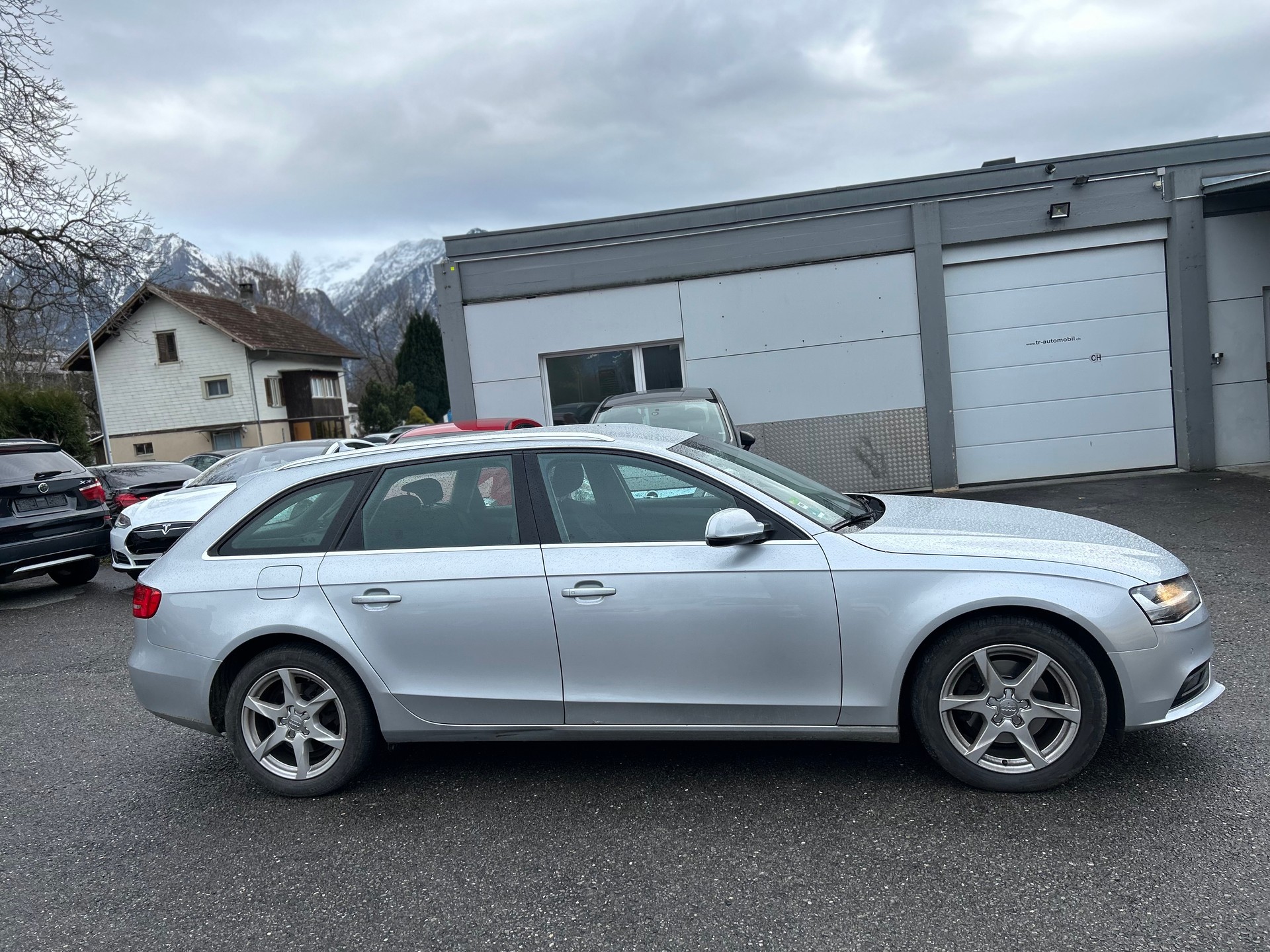 AUDI A4-image-11