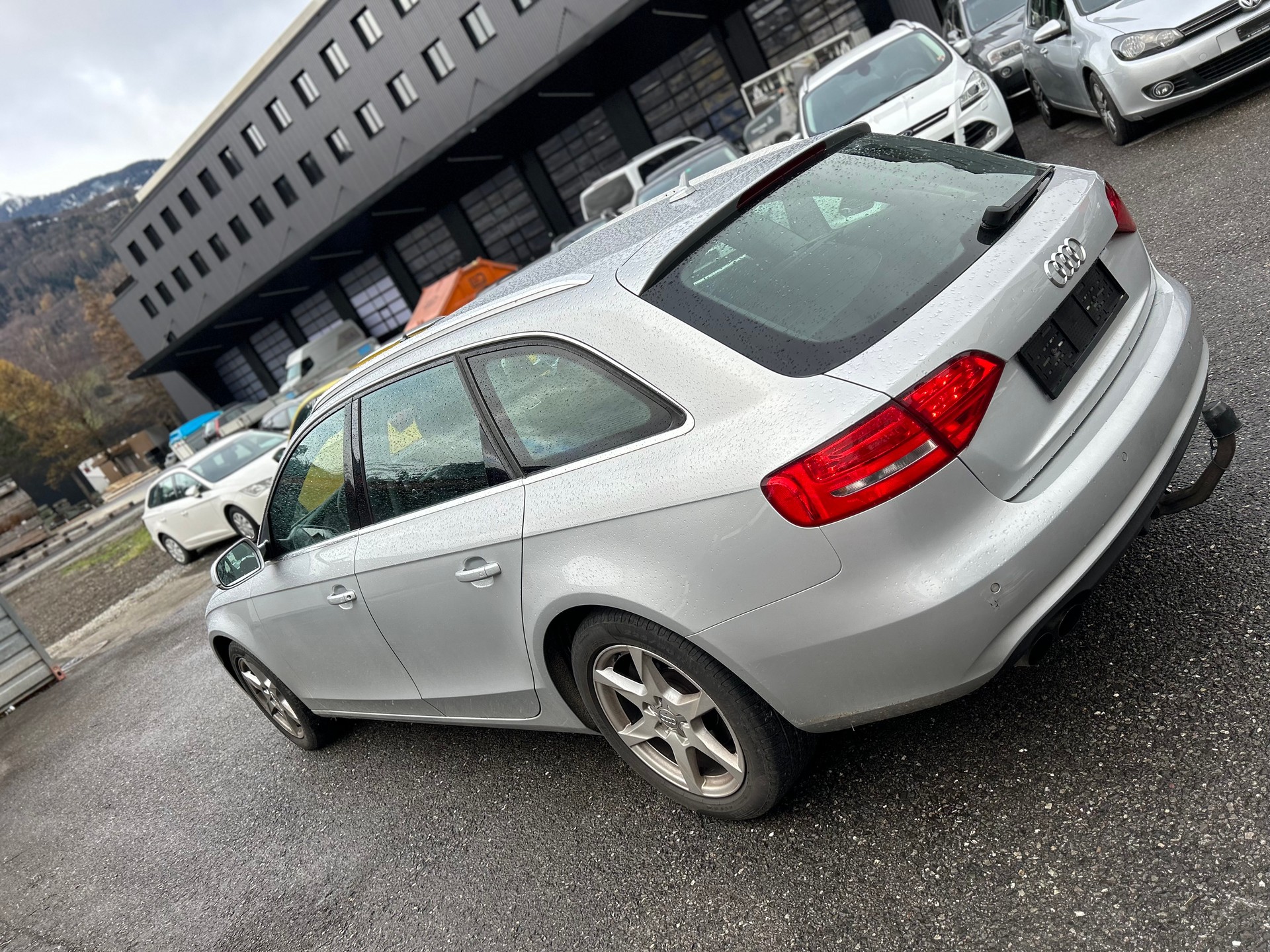 AUDI A4-image-3