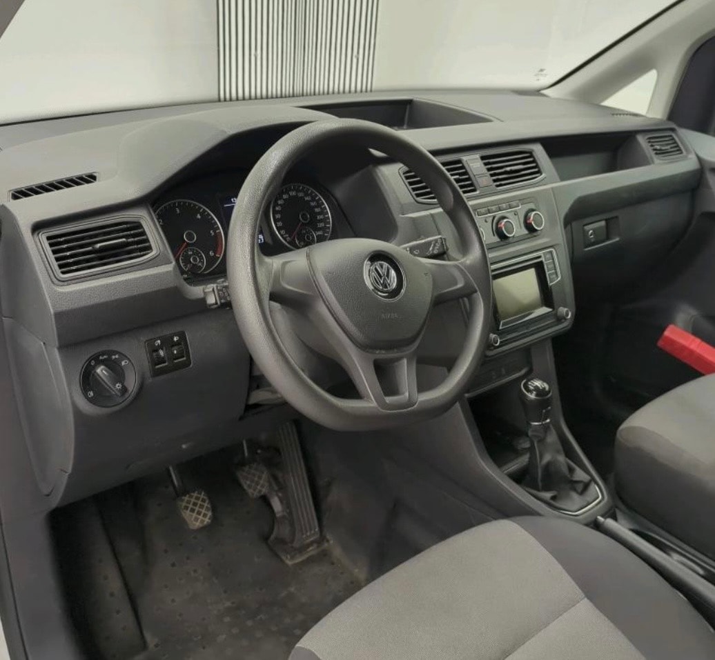 VW Caddy Maxi 2.0TDI 4Motion BlueMotion Technology-image-7