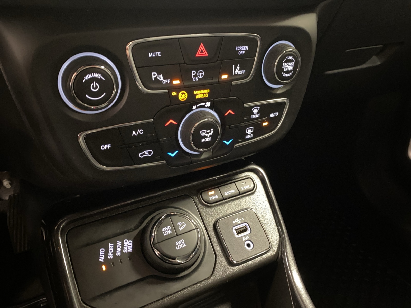 JEEP COMPASS 1.3 T PHEV S 240 AW-image-11