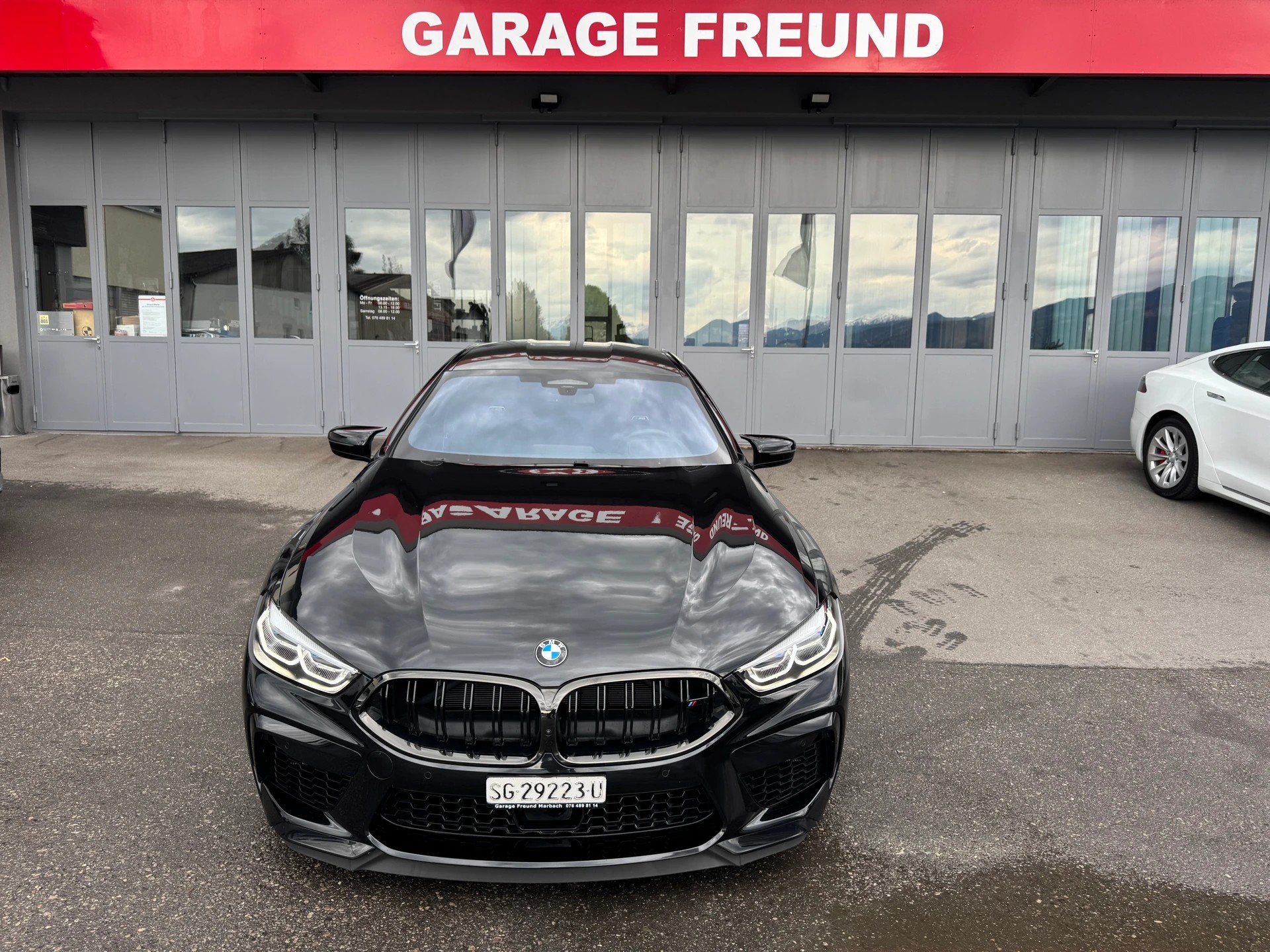 BMW M8 xDrive M Competition Steptronic-image-7