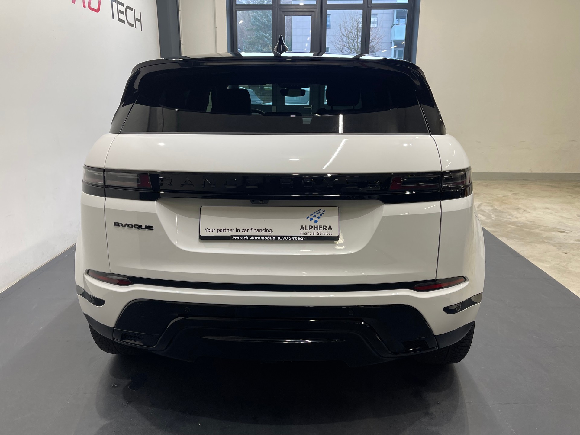 LAND ROVER Range Rover Evoque R-Dynamic P 200 SEAT9 *FACELIFT*-image-5
