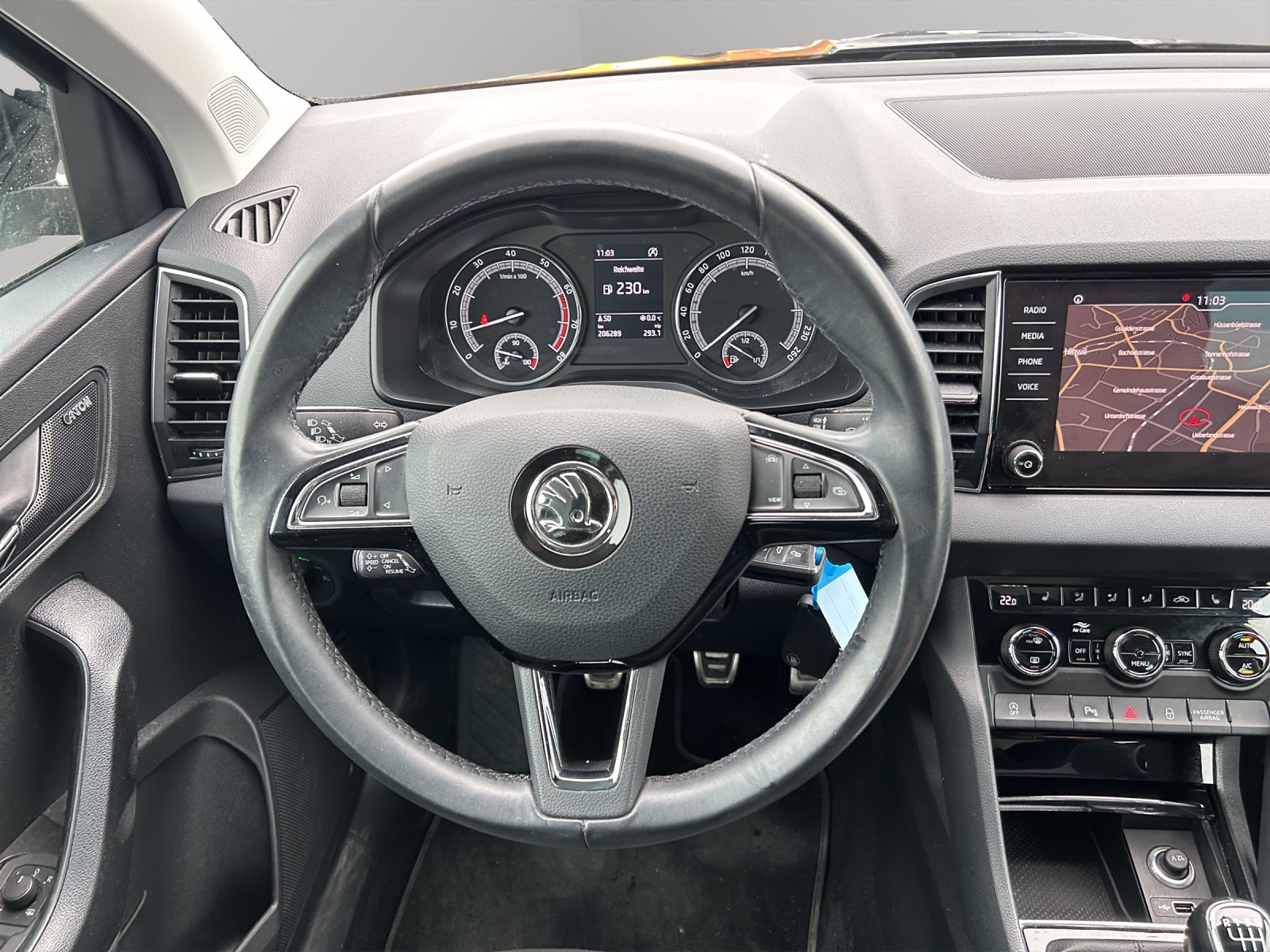 SKODA Karoq 1.5 TSI ACT Ambition-image-16