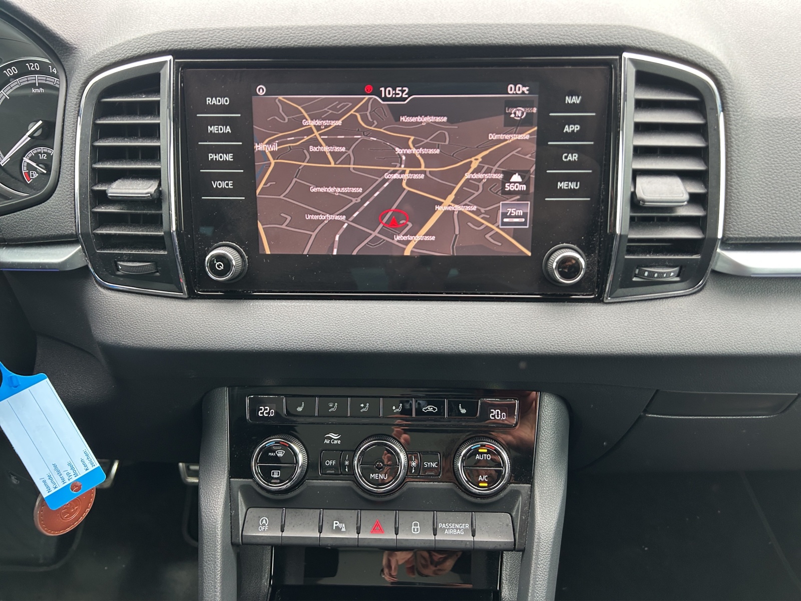 SKODA Karoq 1.5 TSI ACT Ambition-image-12