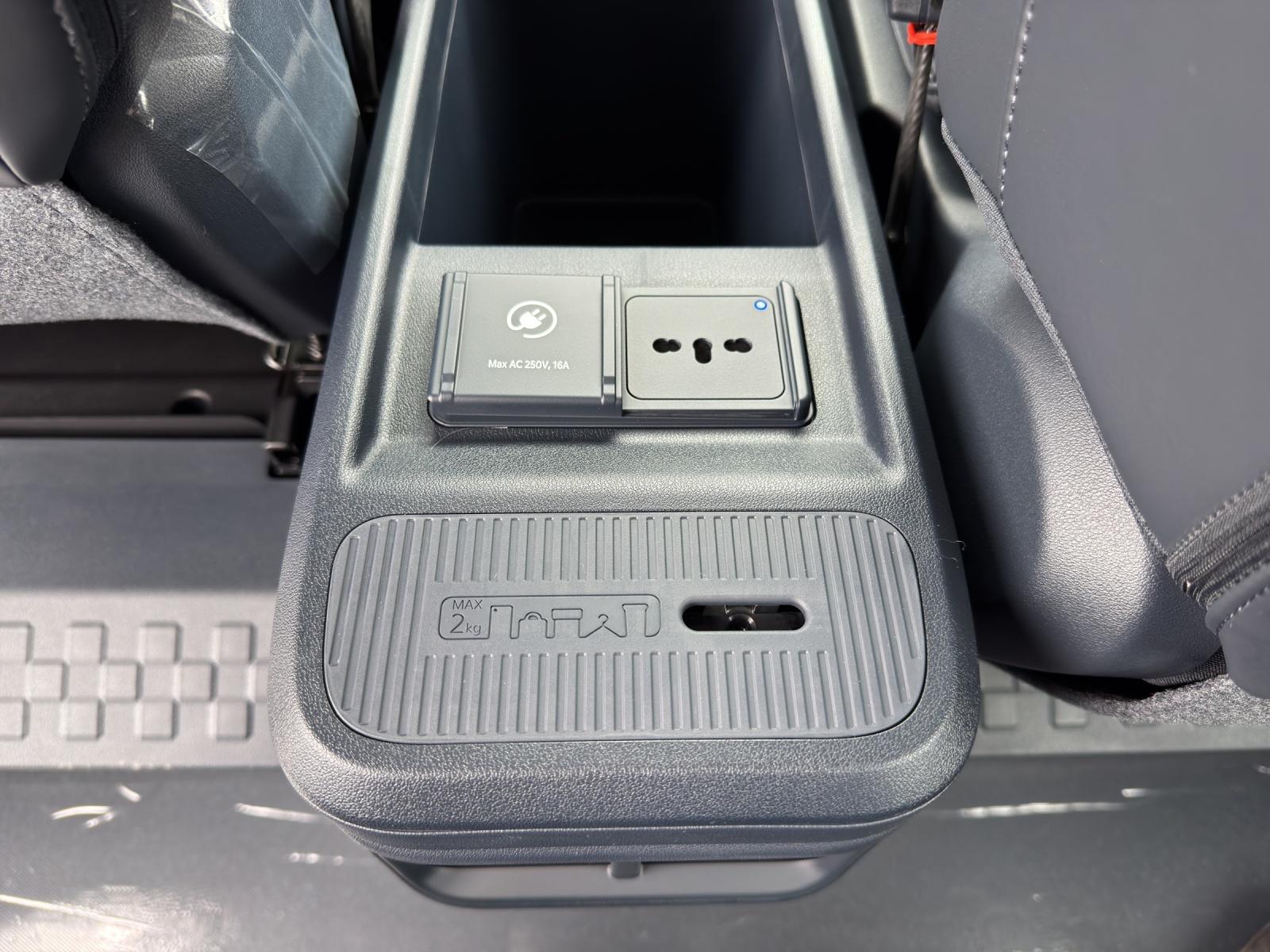 KIA PV5 Passenger 71.2 kWh Elite-image-8