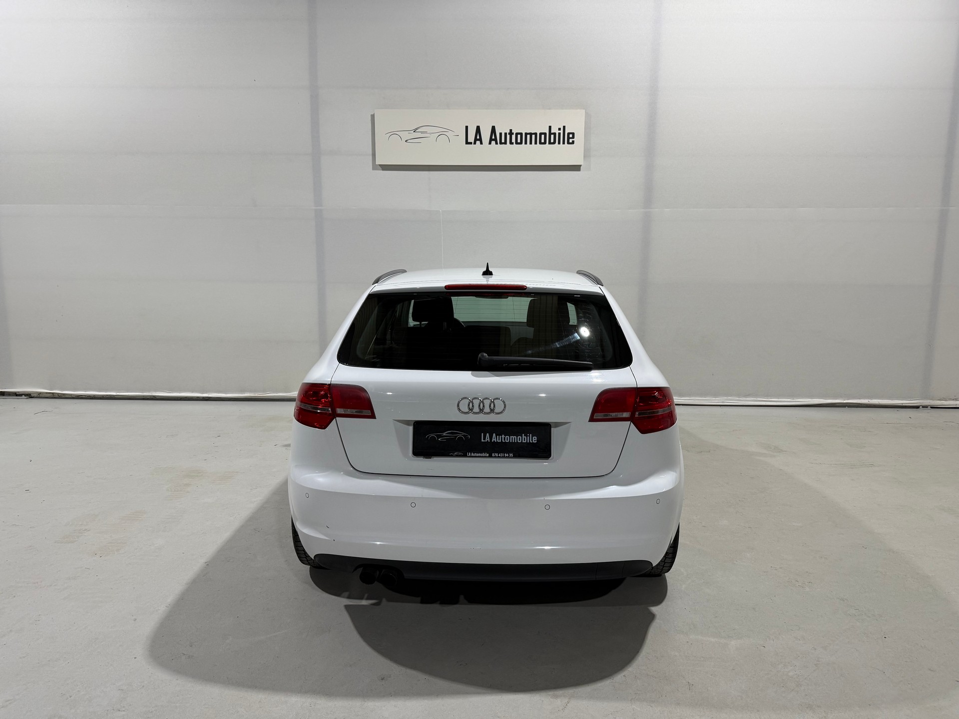 AUDI A3 Sportback 1.8 TFSI Ambition-image-7