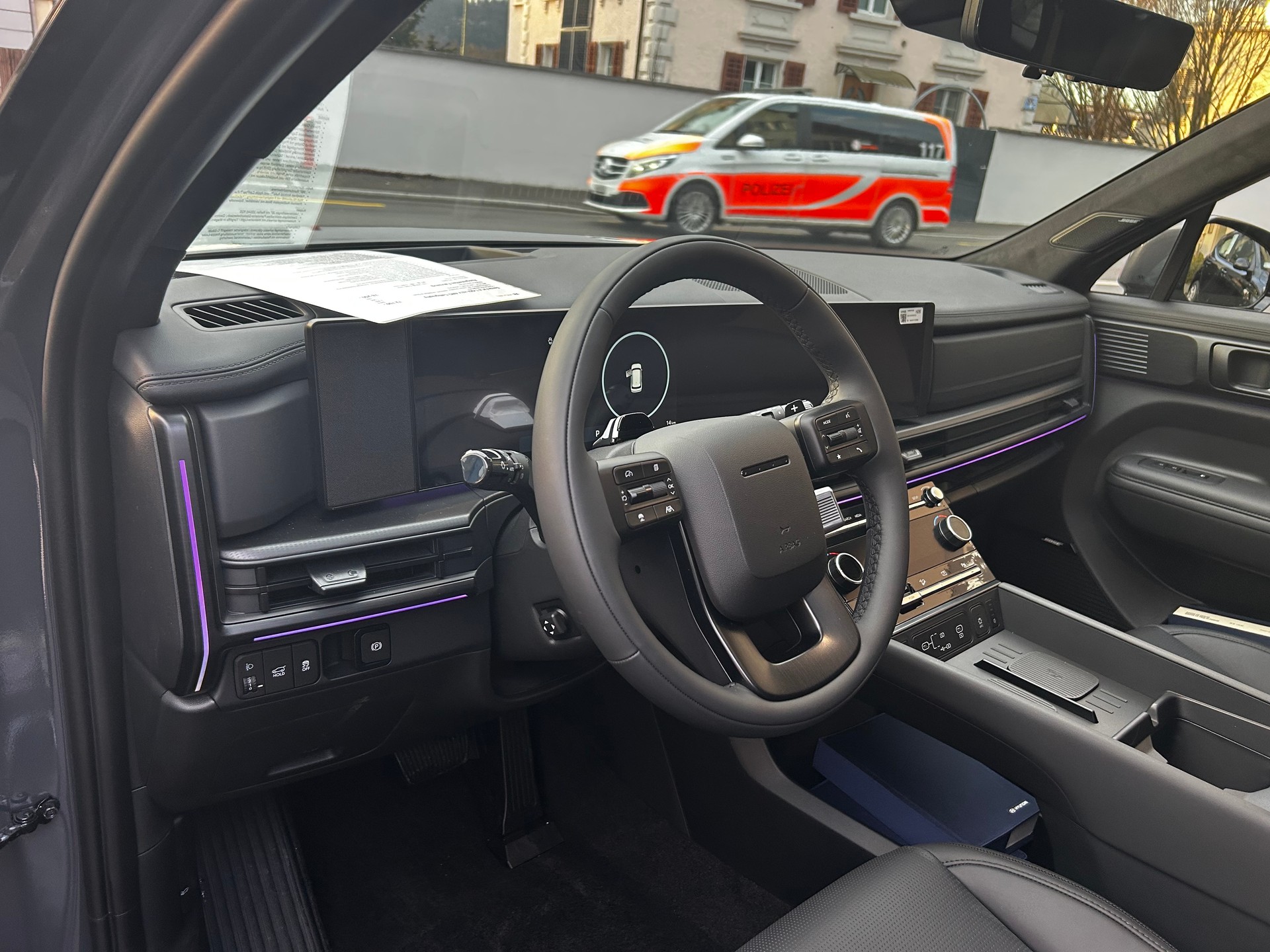 HYUNDAI Santa Fe 1.6 T-GDi HEV Calligraphy 4WD Automatic Swiss Edition-image-13