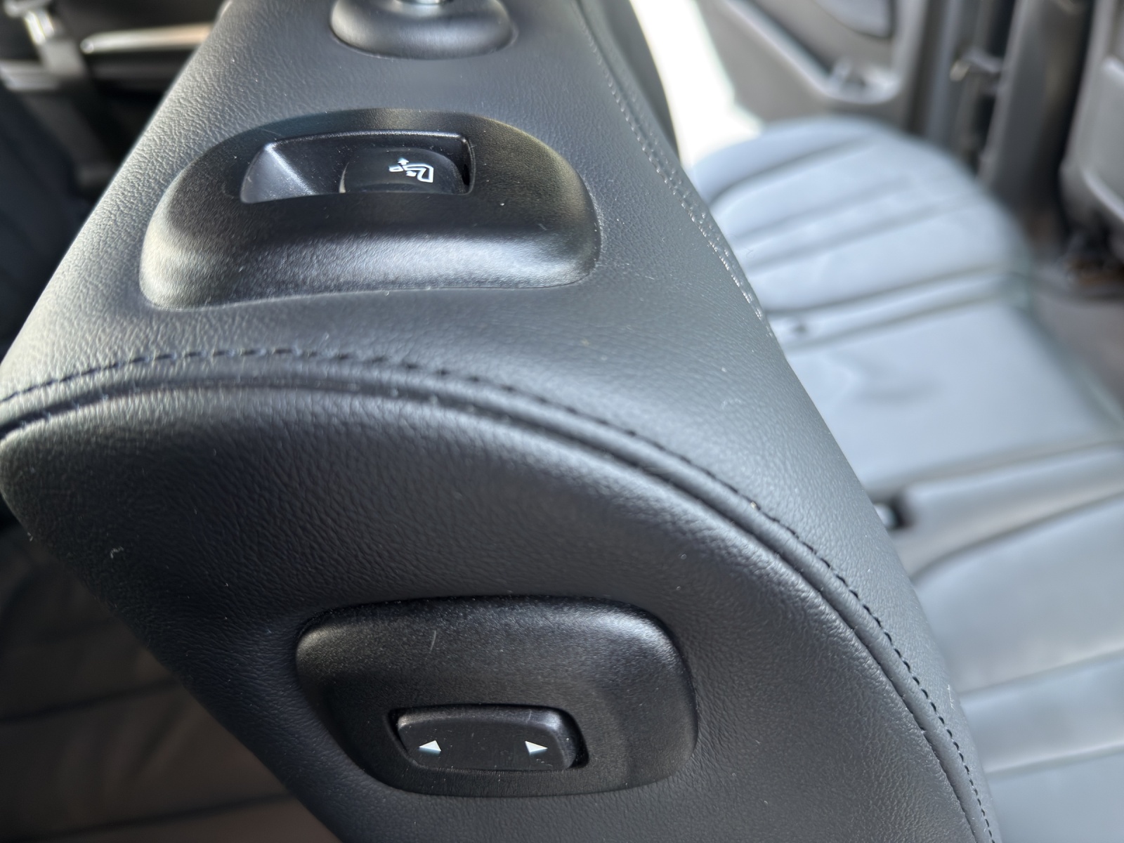 BMW X7 xDrive 48V 40d Steptronic-image-31