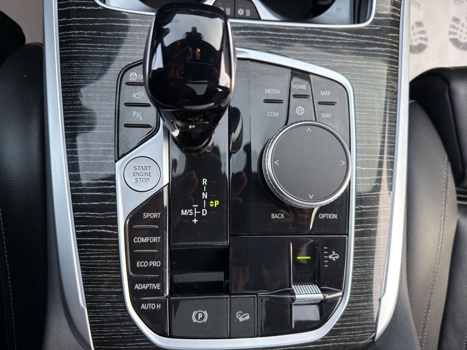 BMW X7 xDrive 48V 40d Steptronic-image-22