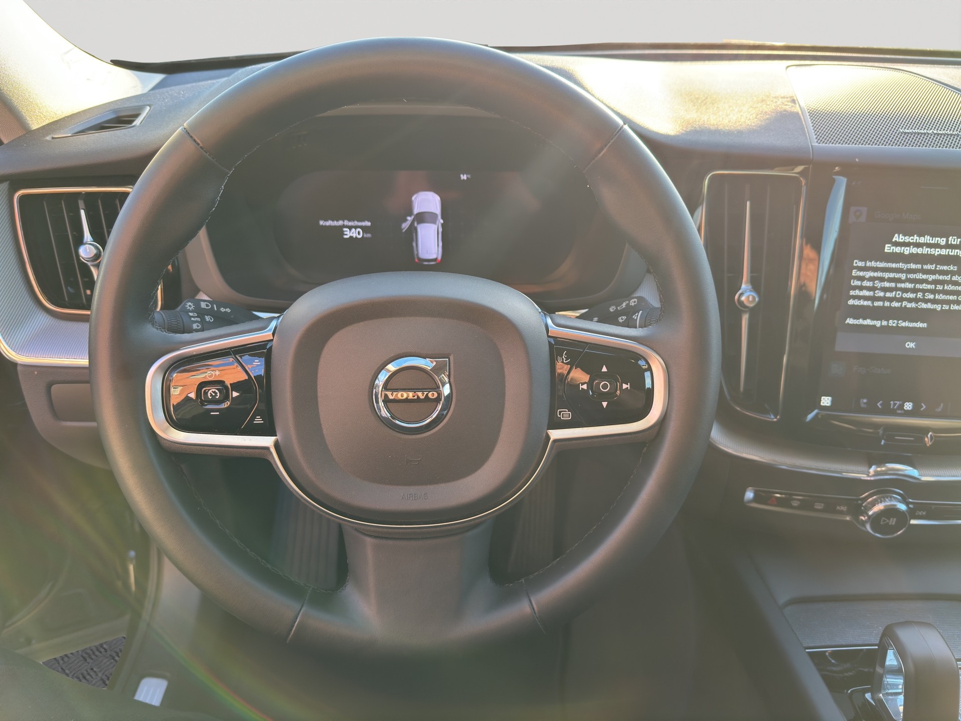 VOLVO XC60 B4 AWD Plus Dark Geartronic-image-10