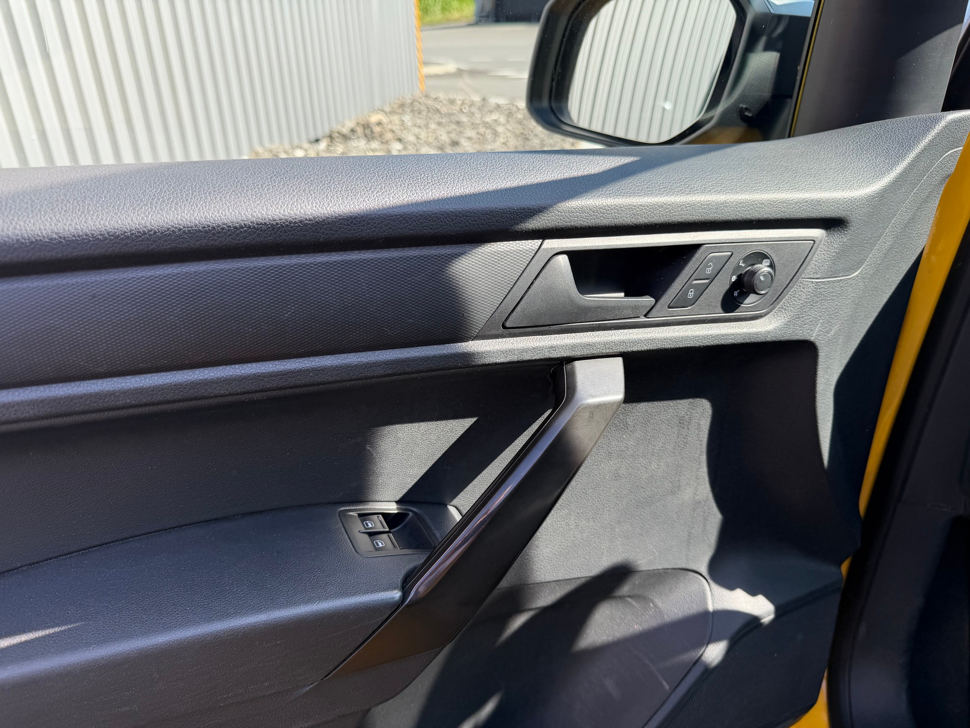 VW Caddy 2.0TDI 4Motion BlueMotion DSG AUTOMATIQUE-image-26