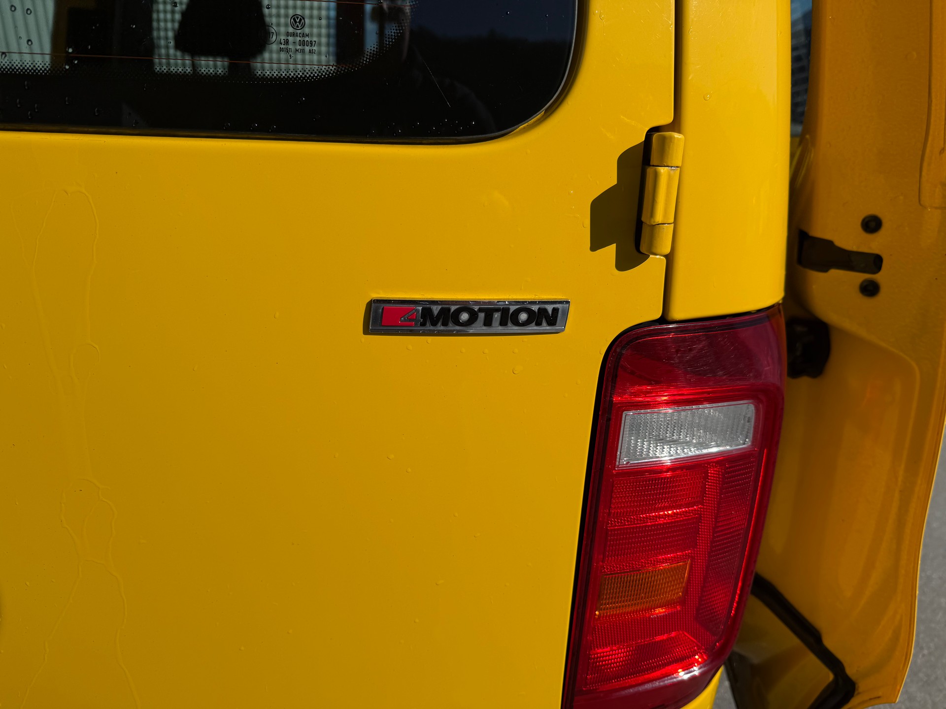 VW Caddy 2.0TDI 4Motion BlueMotion Technology DSG-image-13