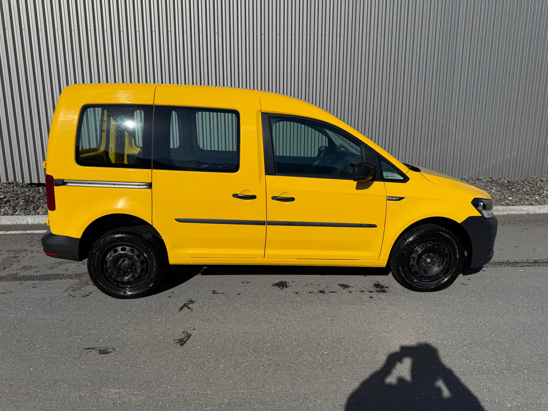 VW Caddy 2.0TDI 4Motion BlueMotion Technology DSG-image-6