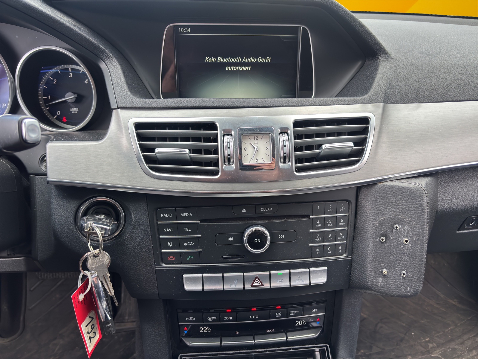MERCEDES-BENZ E 350 BlueTEC Avantgarde 4Matic 7G-Tronic *** Expertise du jour ***-image-14