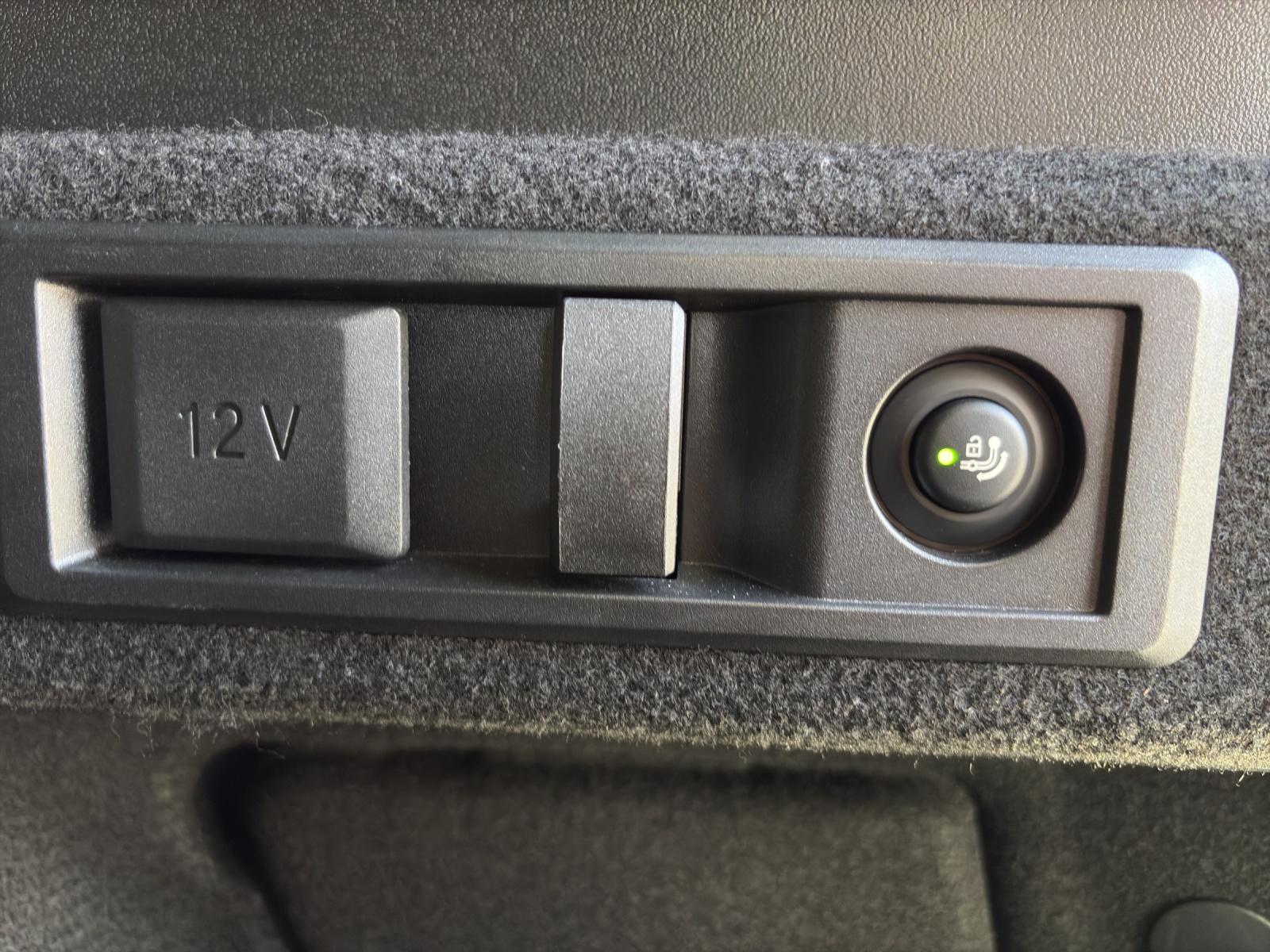BMW X3 30e xDrive-image-14
