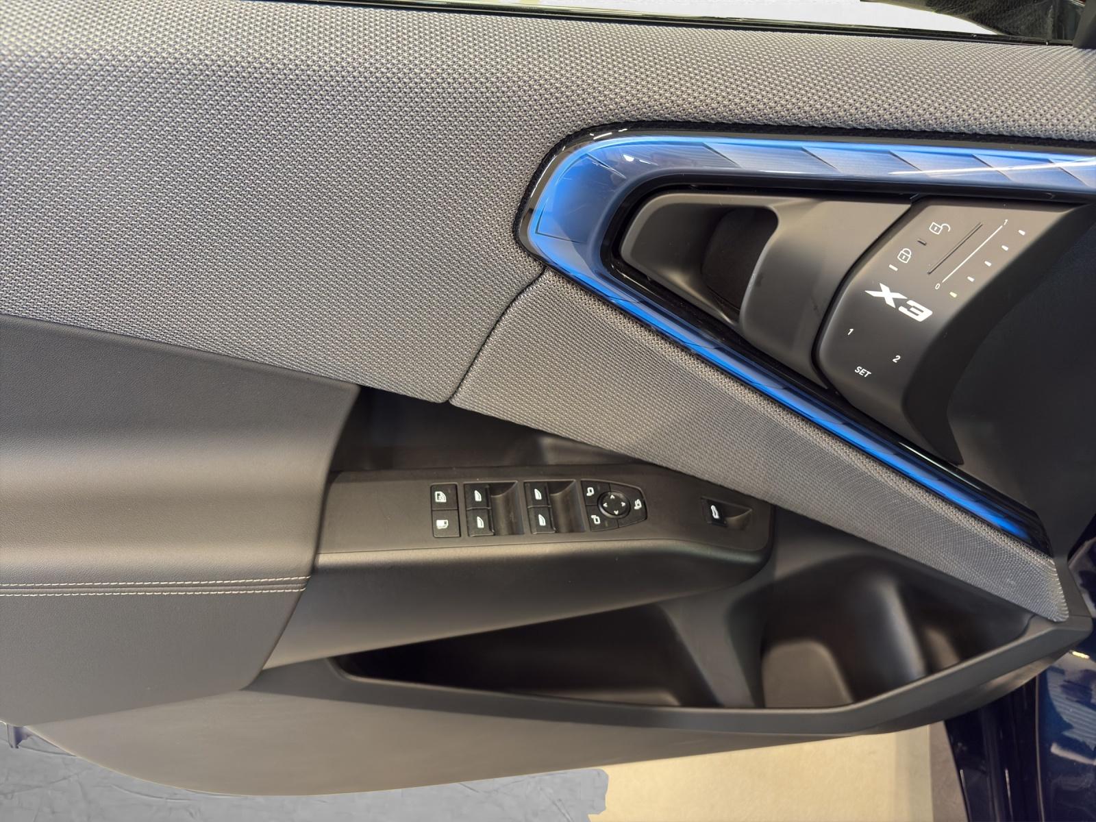 BMW X3 30e xDrive-image-16