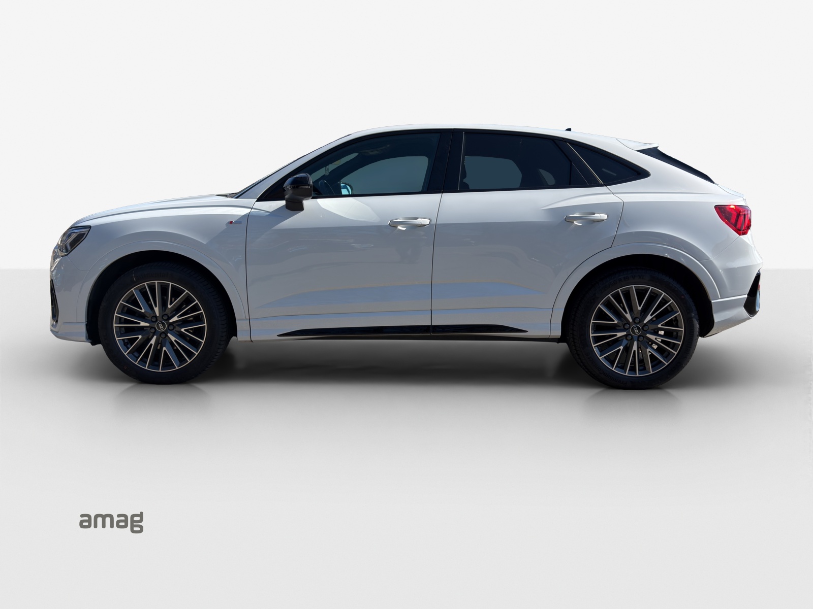 AUDI Q3 Sportback 35 TFSI S line Attraction S-tronic-image-1