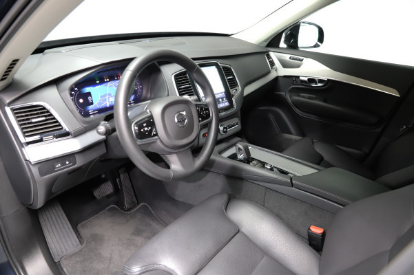 VOLVO XC90 T8 eAWD Xcentric-image-7