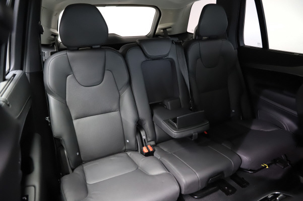 VOLVO XC90 T8 eAWD Xcentric-image-10