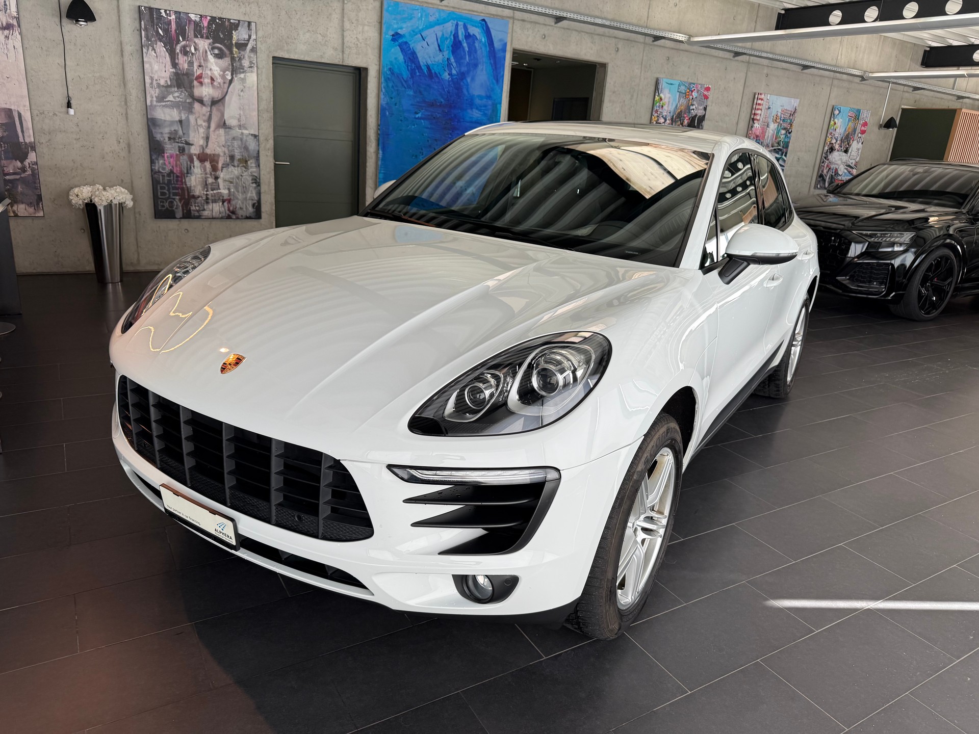 PORSCHE Macan 2.0-image-6