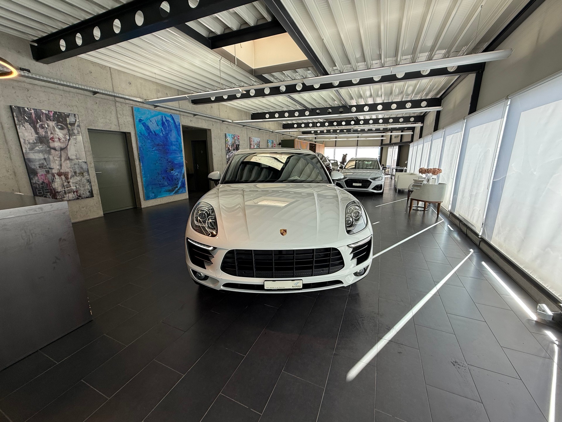 PORSCHE Macan 2.0-image-4