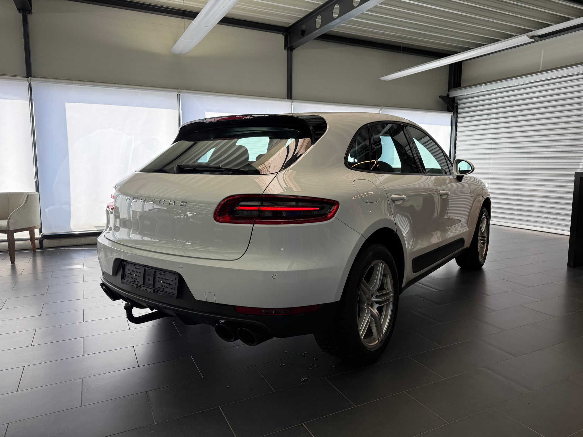 PORSCHE Macan 2.0-image-19