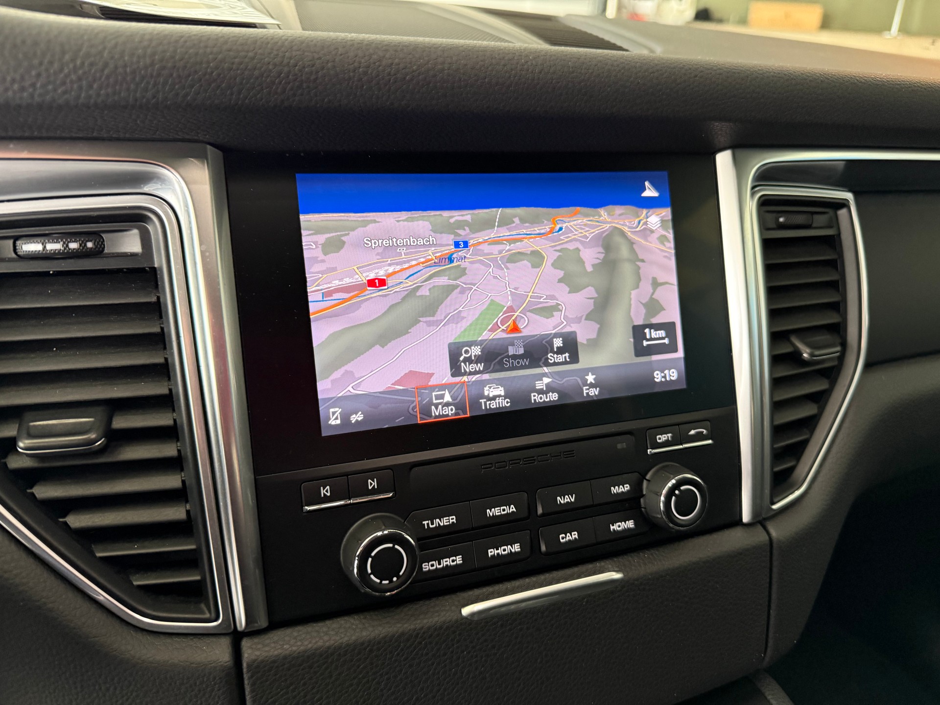 PORSCHE Macan 2.0-image-14