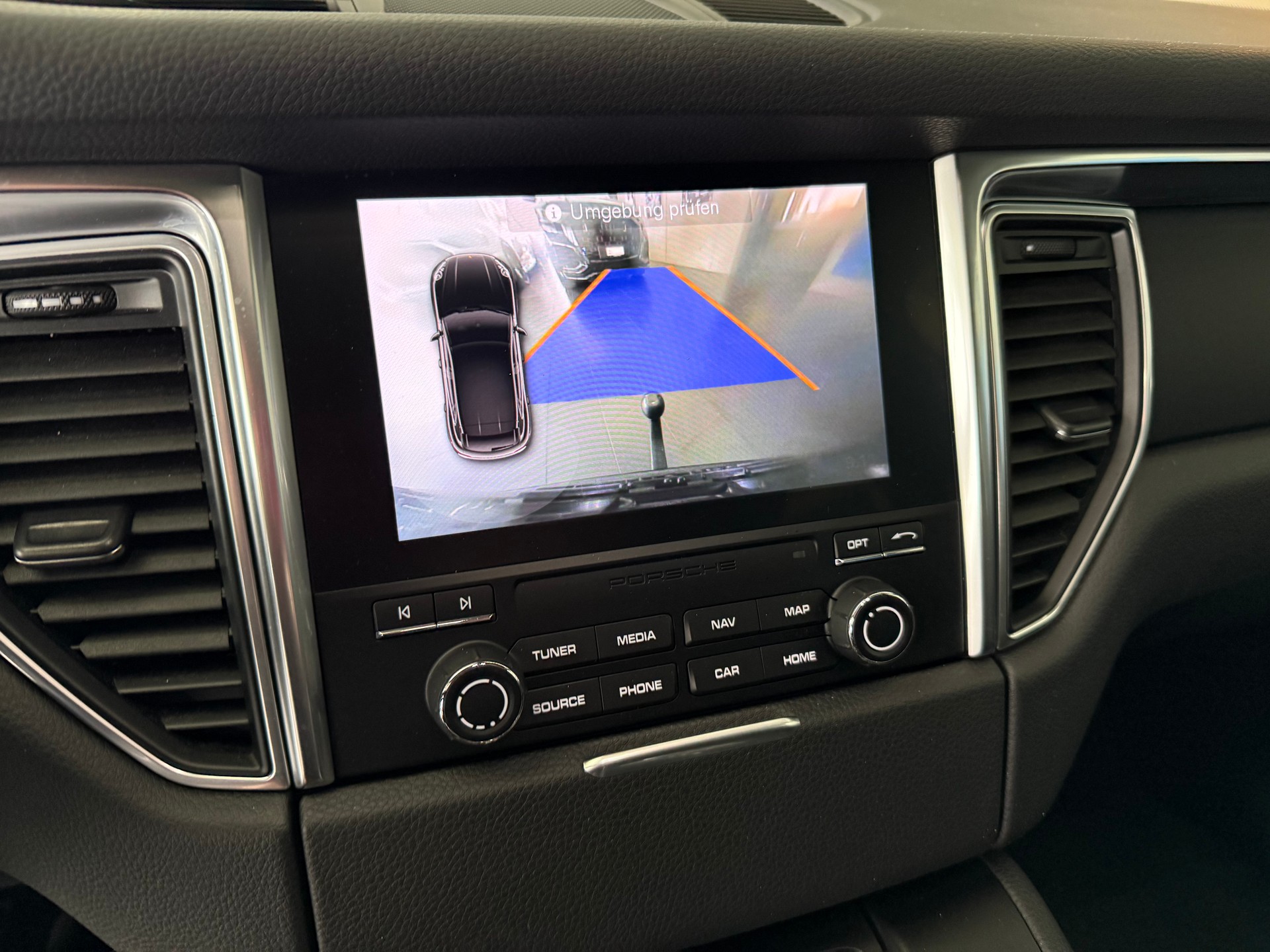 PORSCHE Macan 2.0-image-13