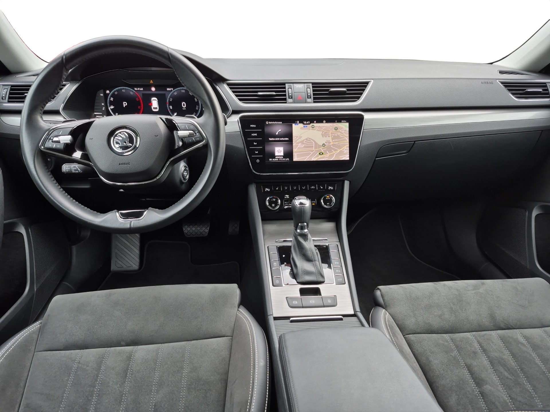 SKODA Superb Combi 2.0 TDi Style DSG *Anhängerkupplung*-image-7