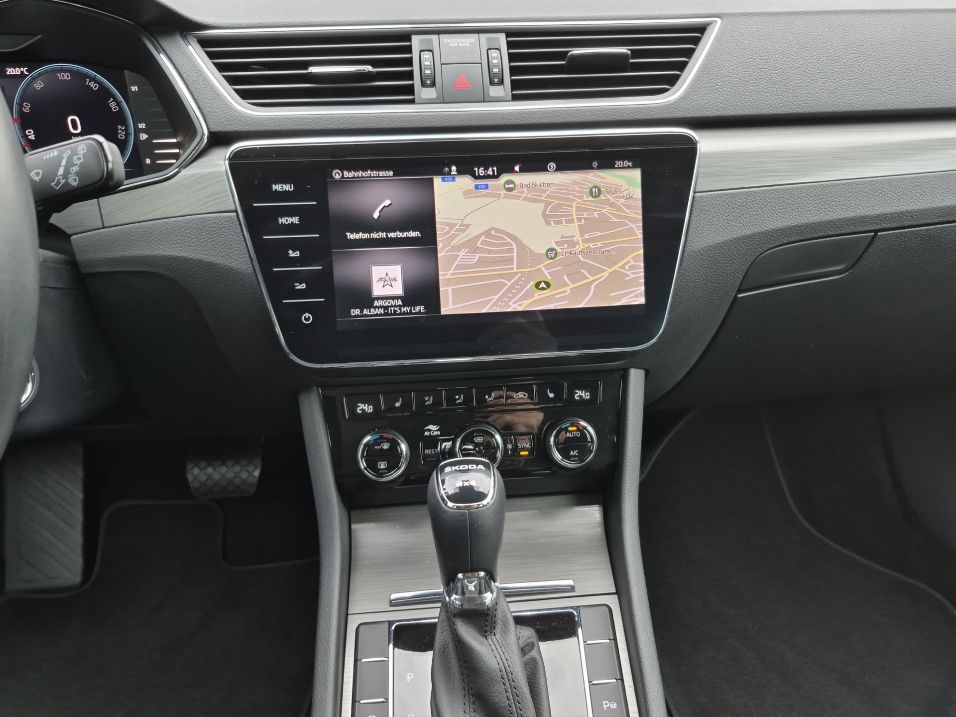 SKODA Superb Combi 2.0 TDi Style DSG *Anhängerkupplung*-image-8