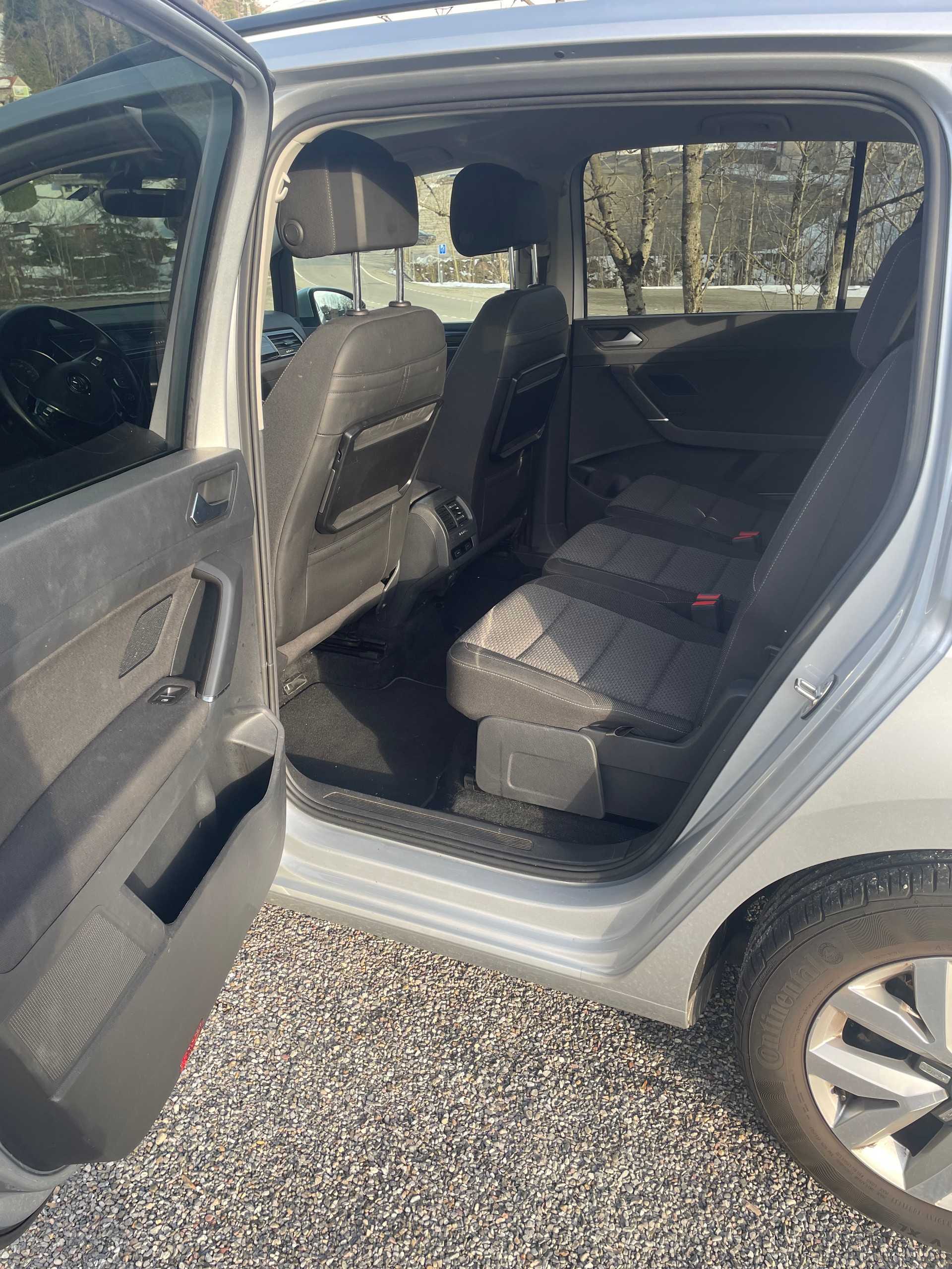 VW Touran 2.0 TDI BlueMotion Technology Comfortline DSG-image-7