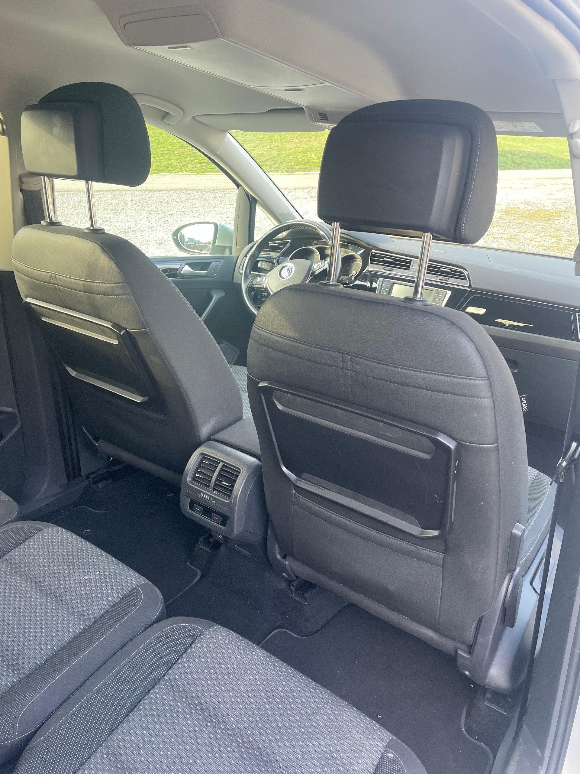 VW Touran 2.0 TDI BlueMotion Technology Comfortline DSG-image-10