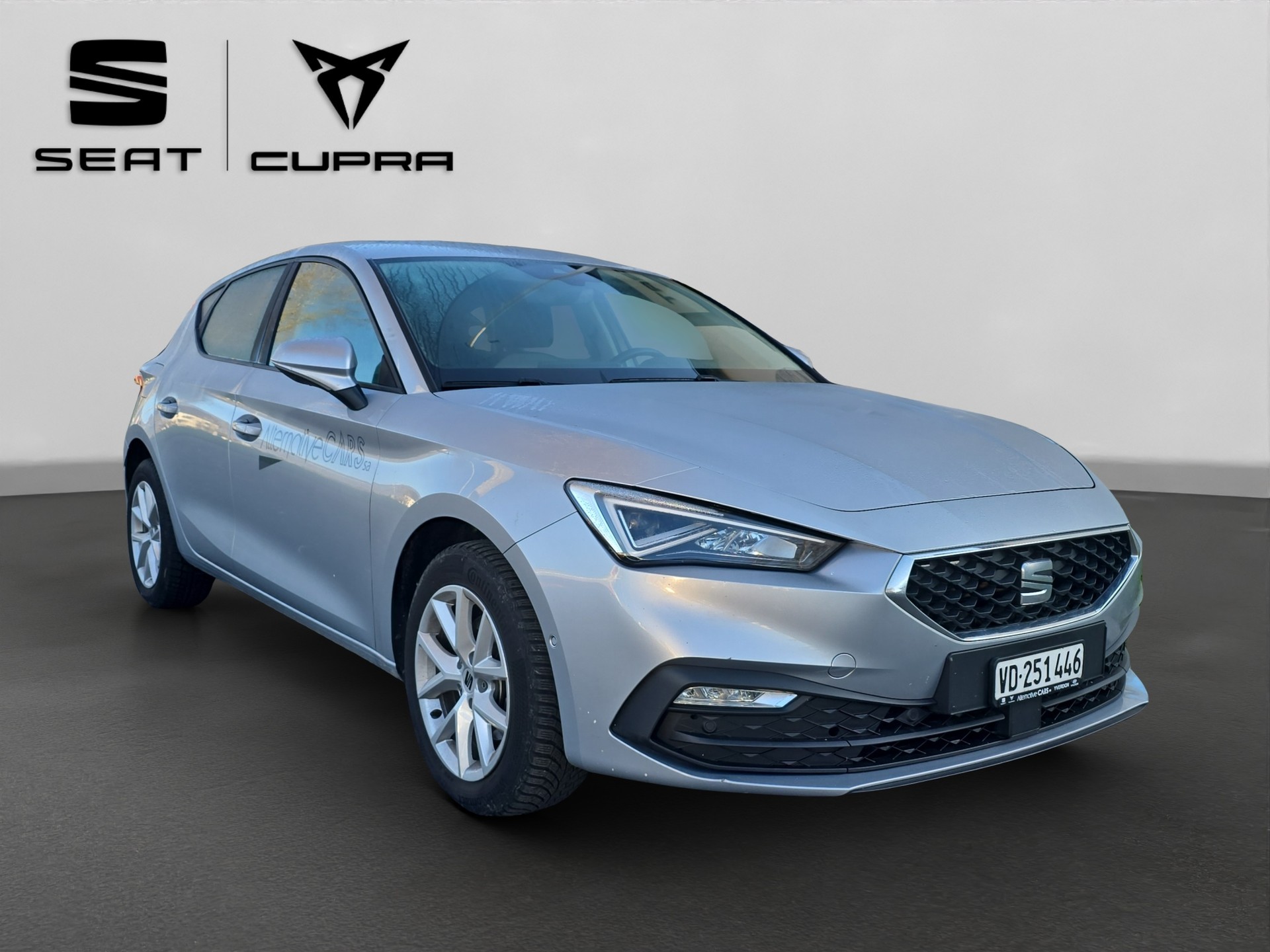 SEAT Leon 1.0 eTSI mHEV Style-showroom-element-3