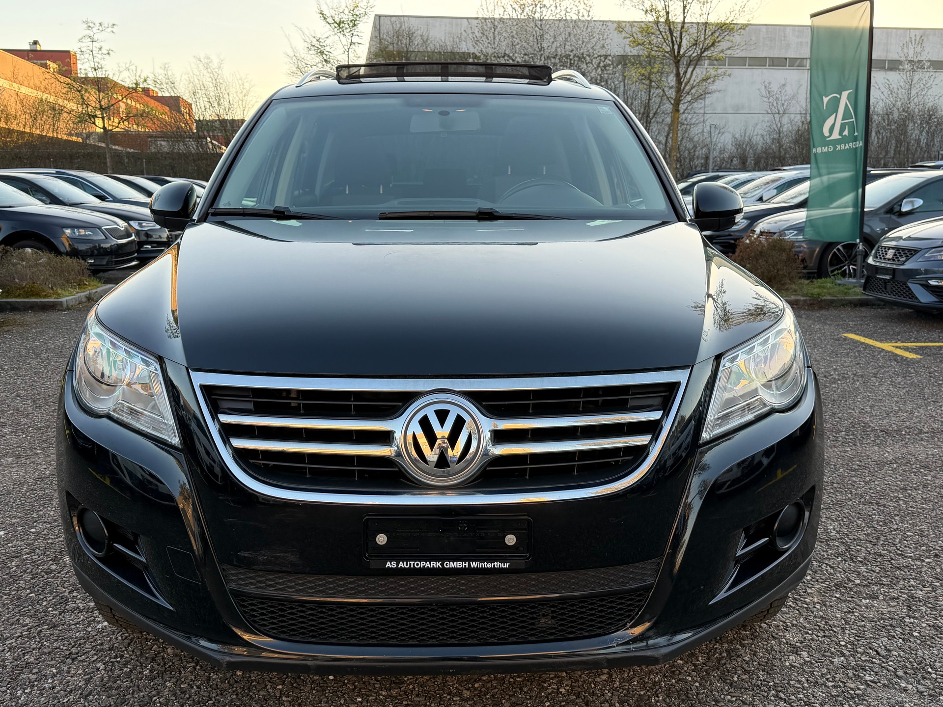 VW Tiguan 2.0 TDI Sport&Style Tiptronic-image-1