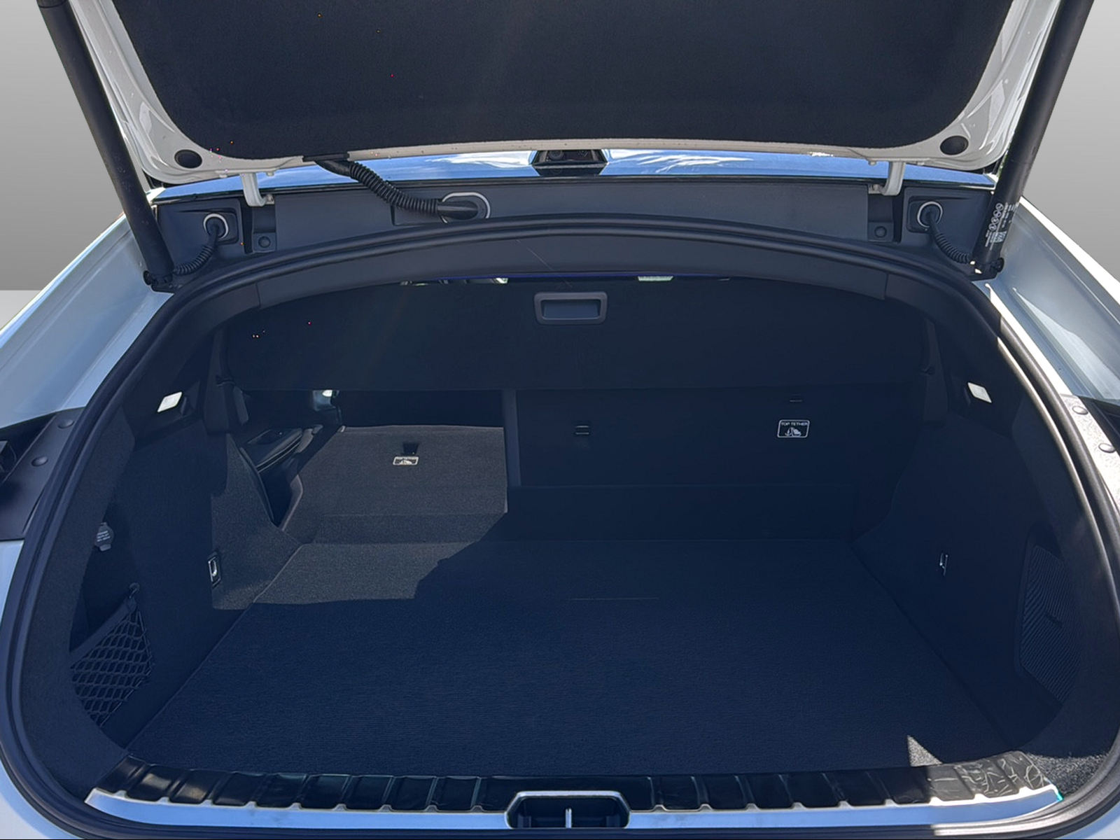 POLESTAR 4 Long Range Single Motor-image-15