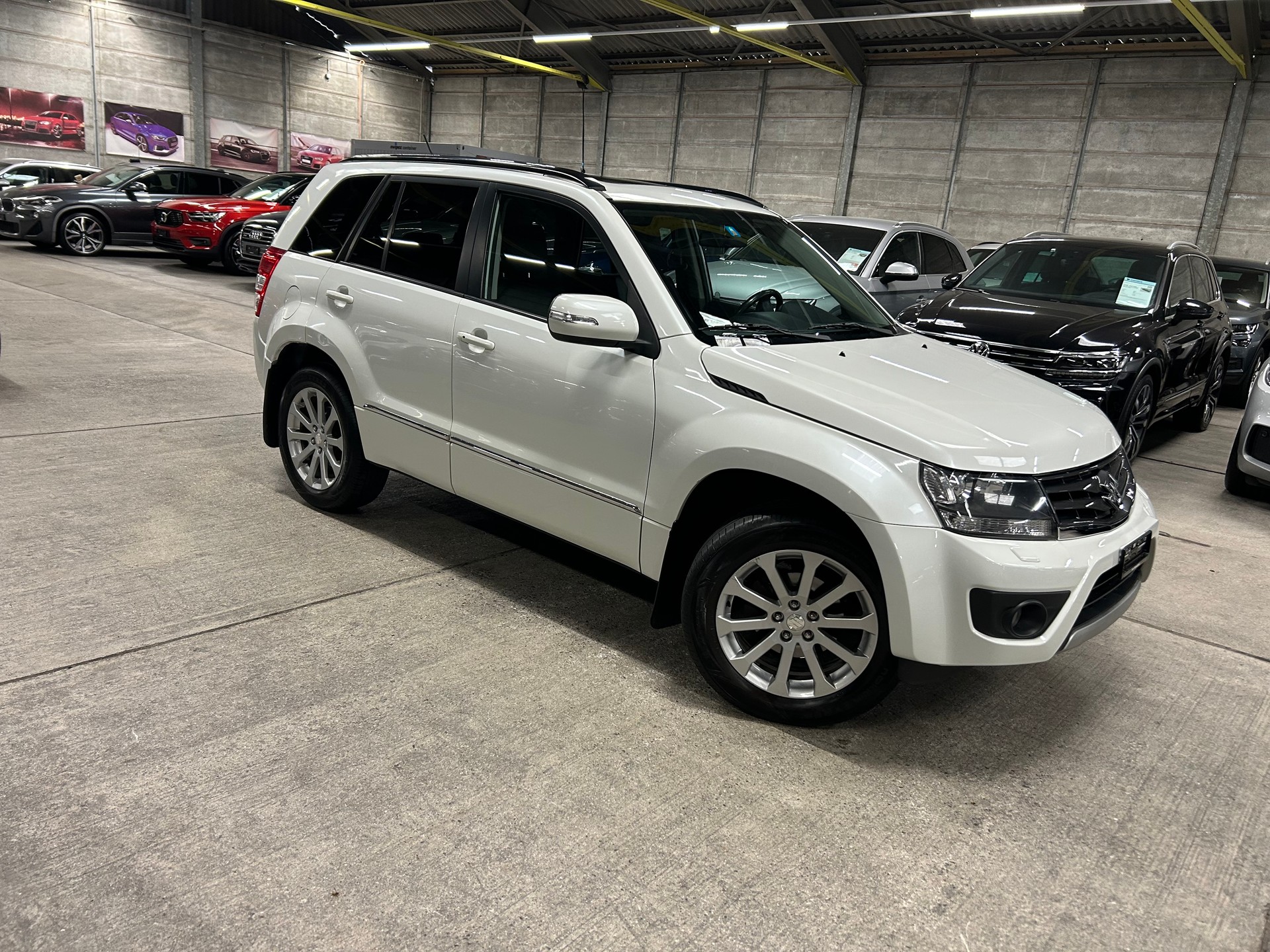 SUZUKI Gr. Vitara 2.4 16V GL Top Sergio Cellano Aut.-image-0