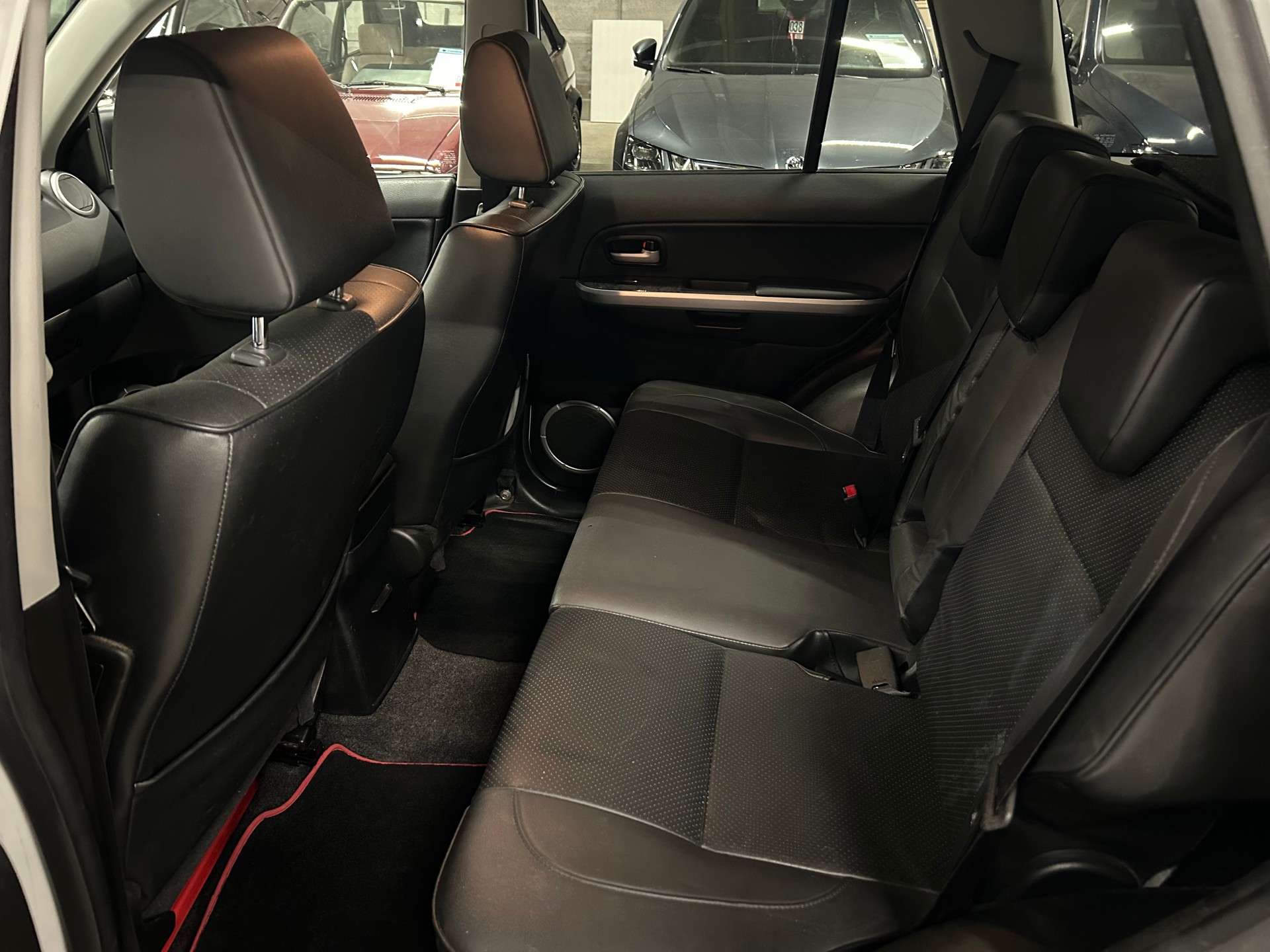 SUZUKI Gr. Vitara 2.4 16V GL Top Sergio Cellano Aut.-image-12