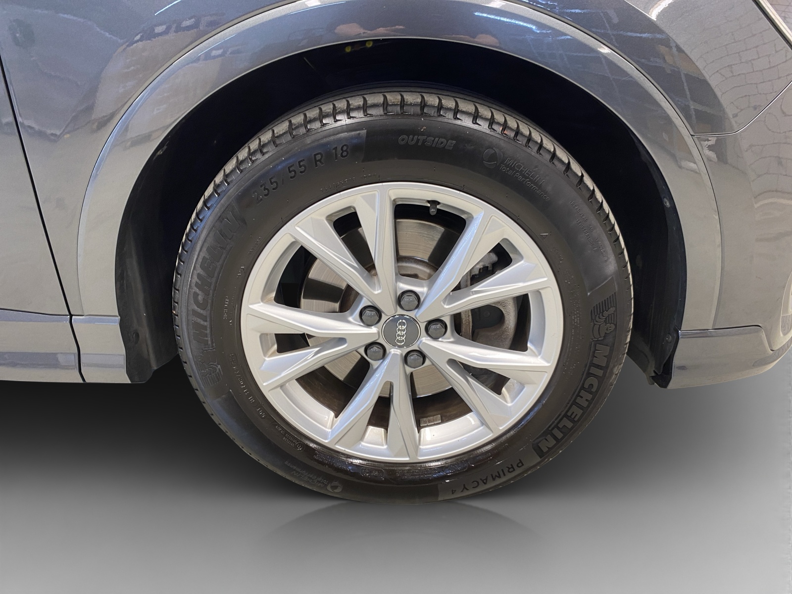 AUDI Q3 45 TFSI S line quattro S-tronic-image-15