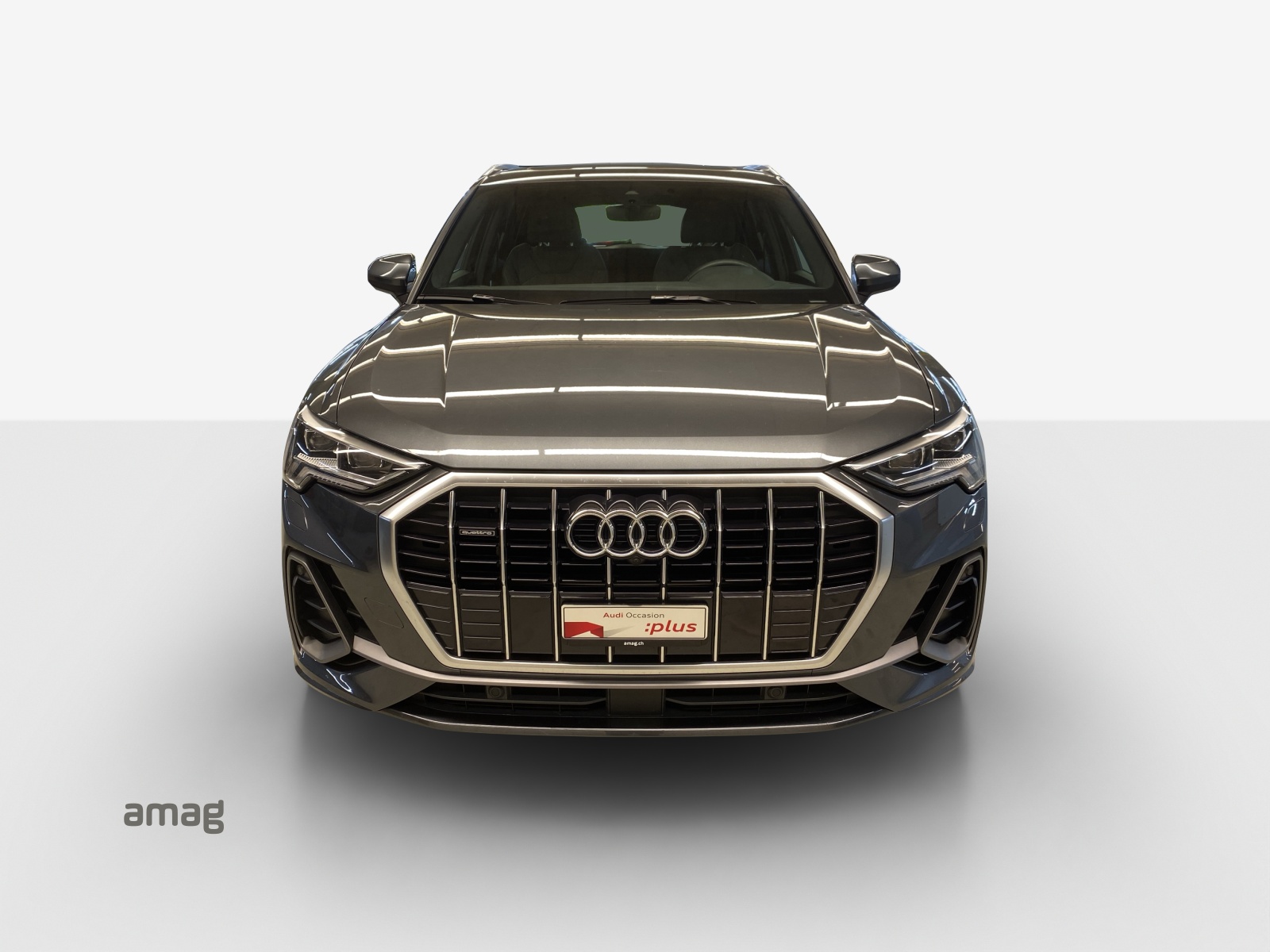AUDI Q3 45 TFSI S line quattro S-tronic-image-6